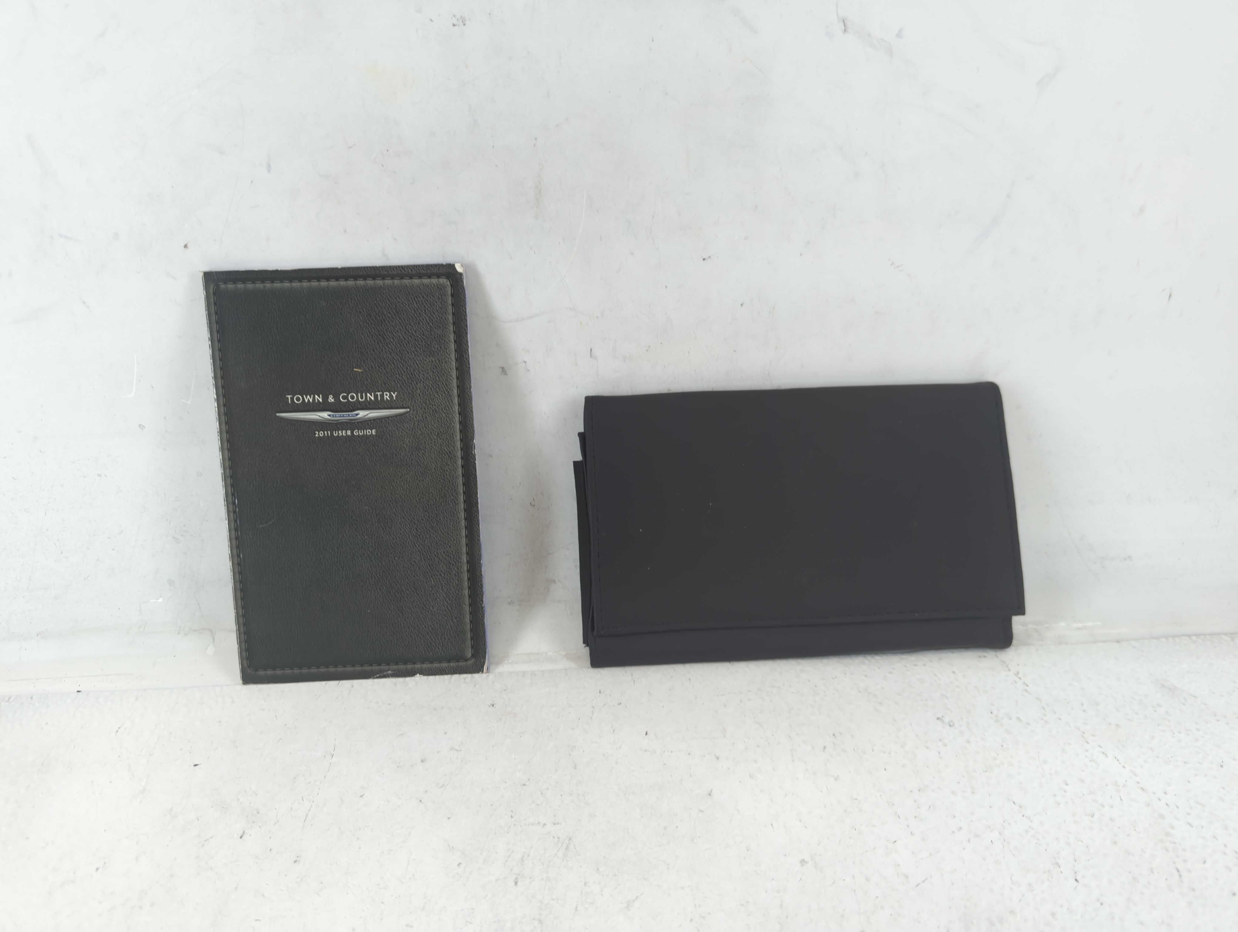 2011 Chrysler Town & Country Owners Manual Book Guide 687187 - Oemusedautoparts1.com