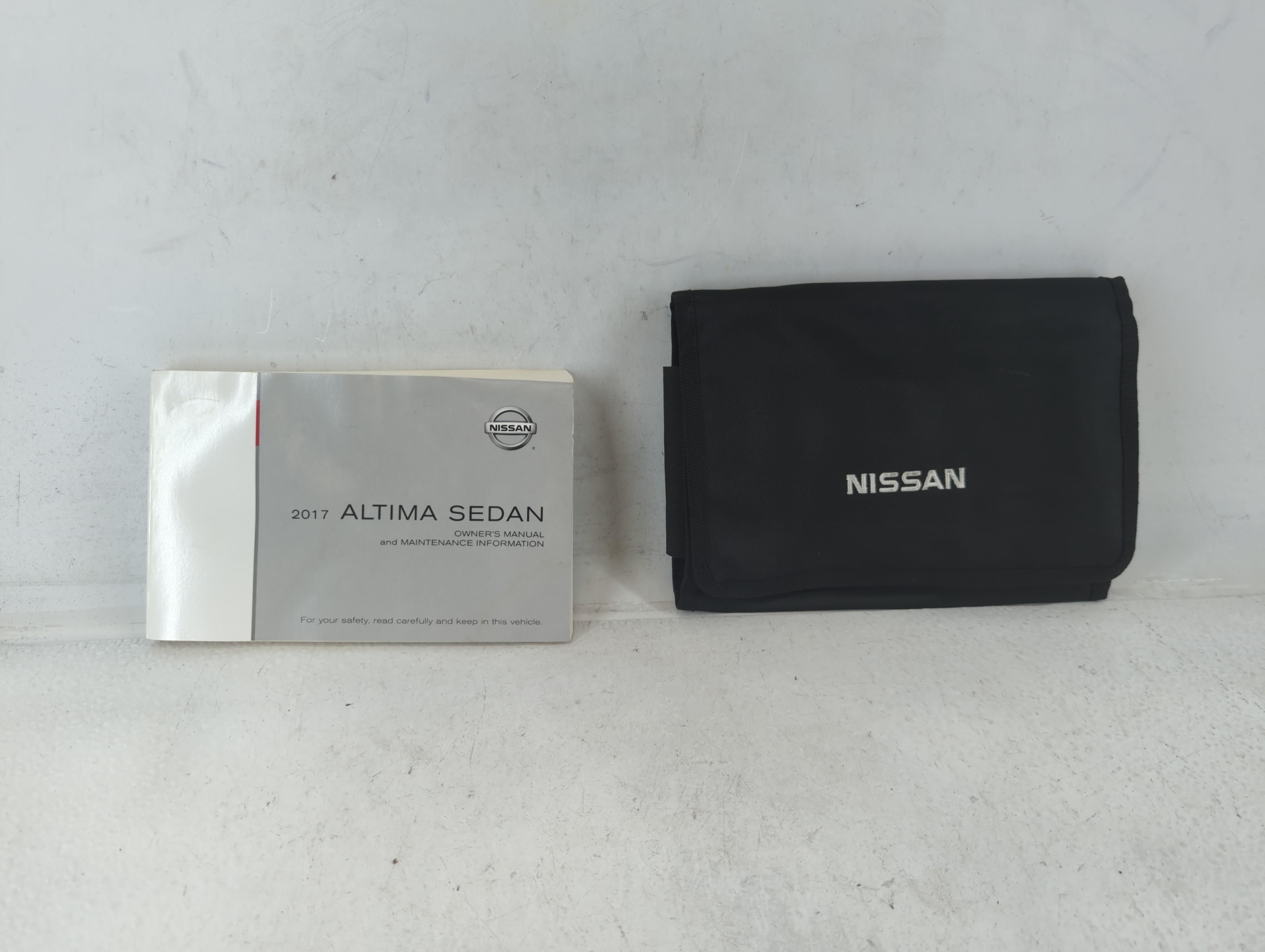 2017 Nissan Altima Owners Manual Book Guide 687301 - Oemusedautoparts1.com