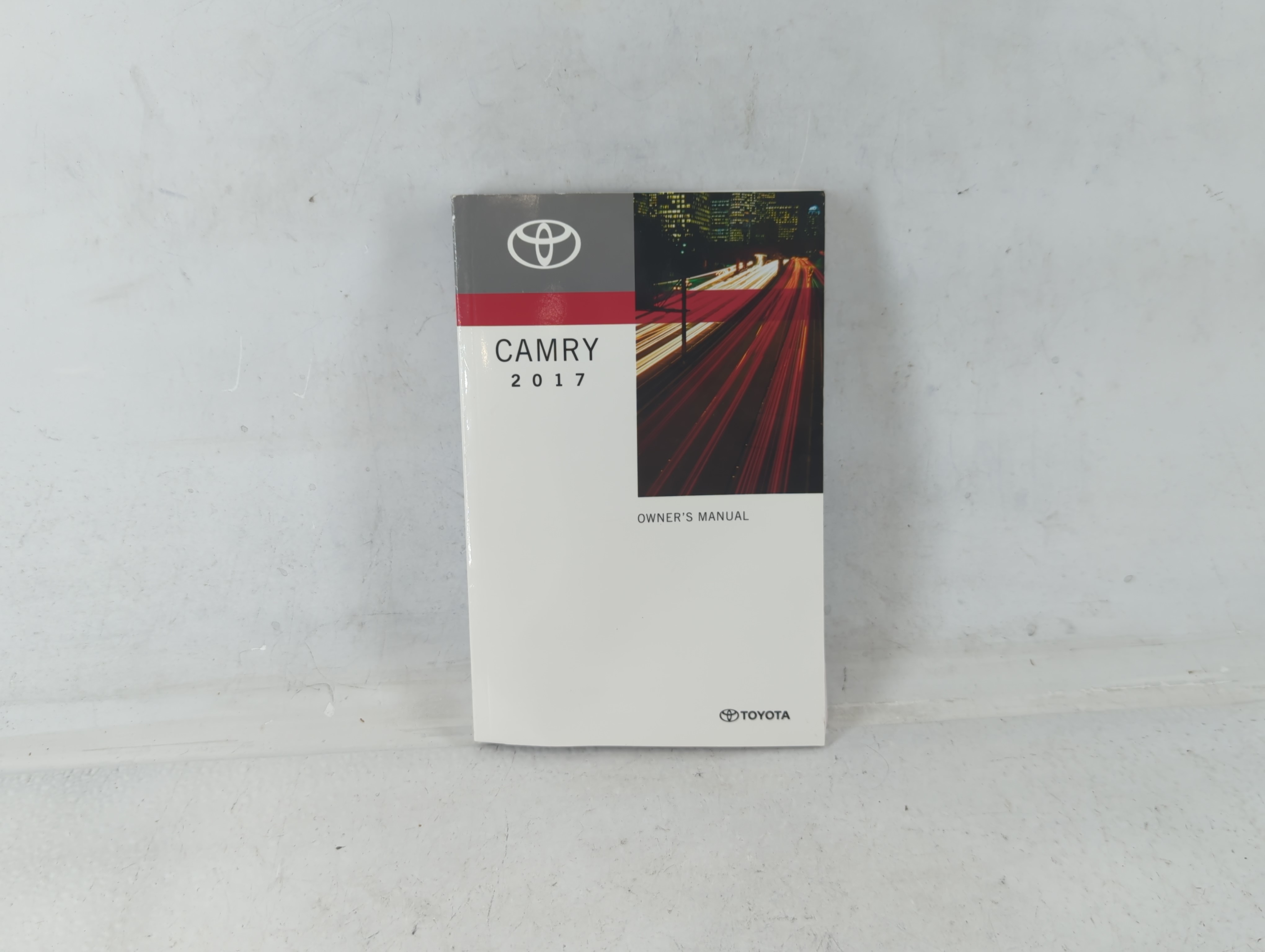 2017 Toyota Camry Owners Manual Book Guide 687583 - Oemusedautoparts1.com