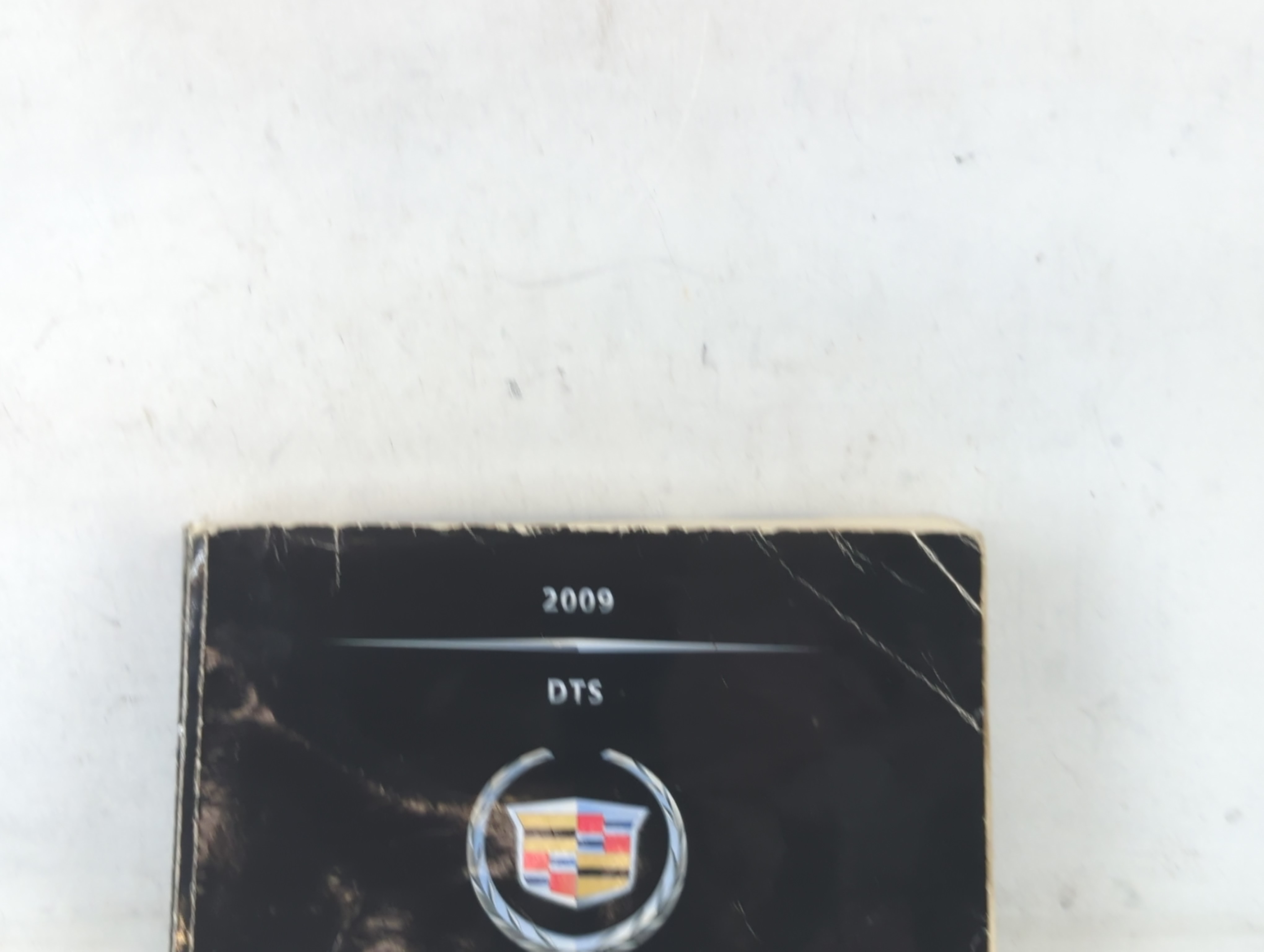 Picture of 2009 Cadillac Dts Owners Manual Book Guide 687586