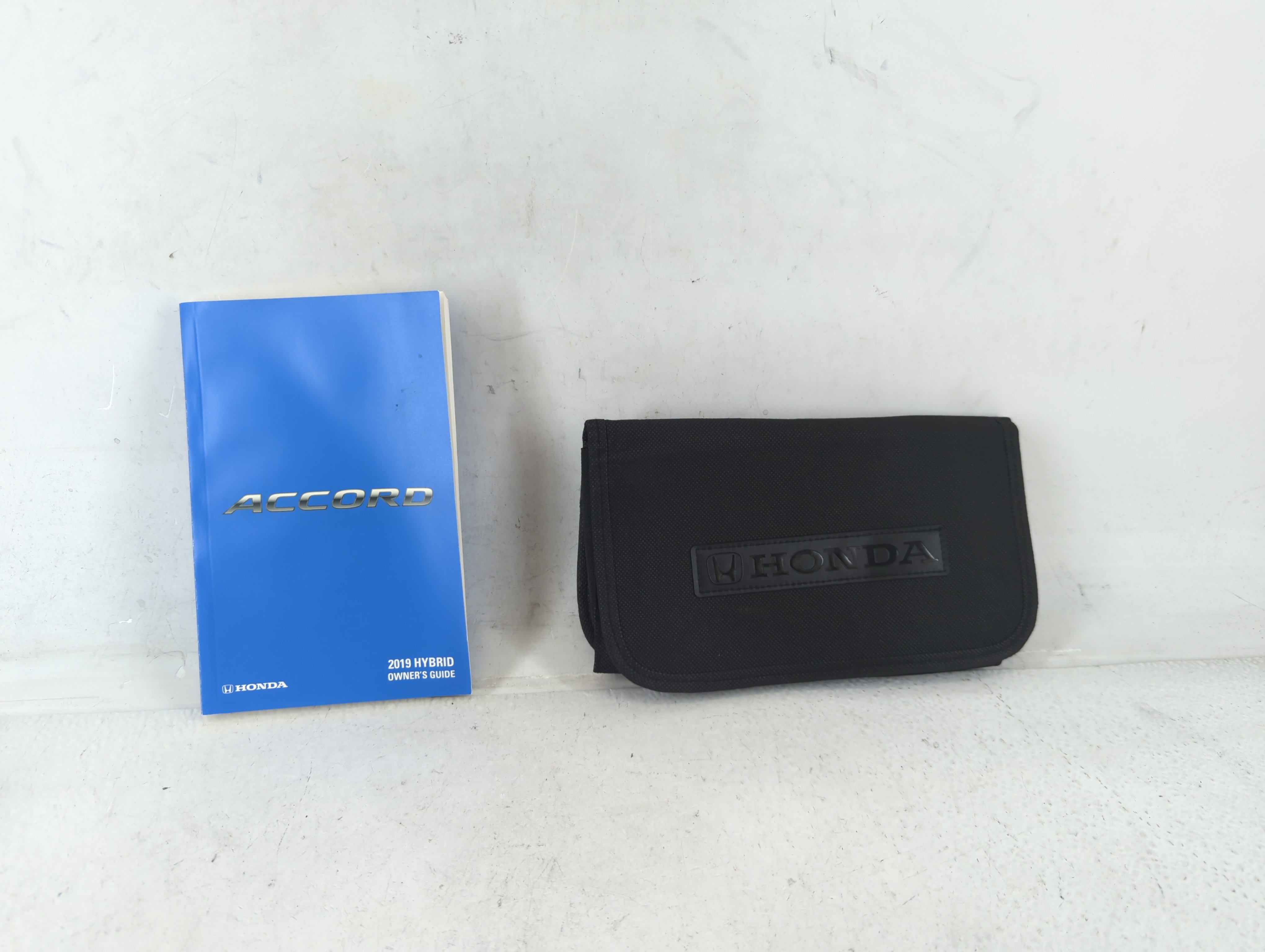 Picture of 2019 Honda Accord Owners Manual Book Guide 687652
