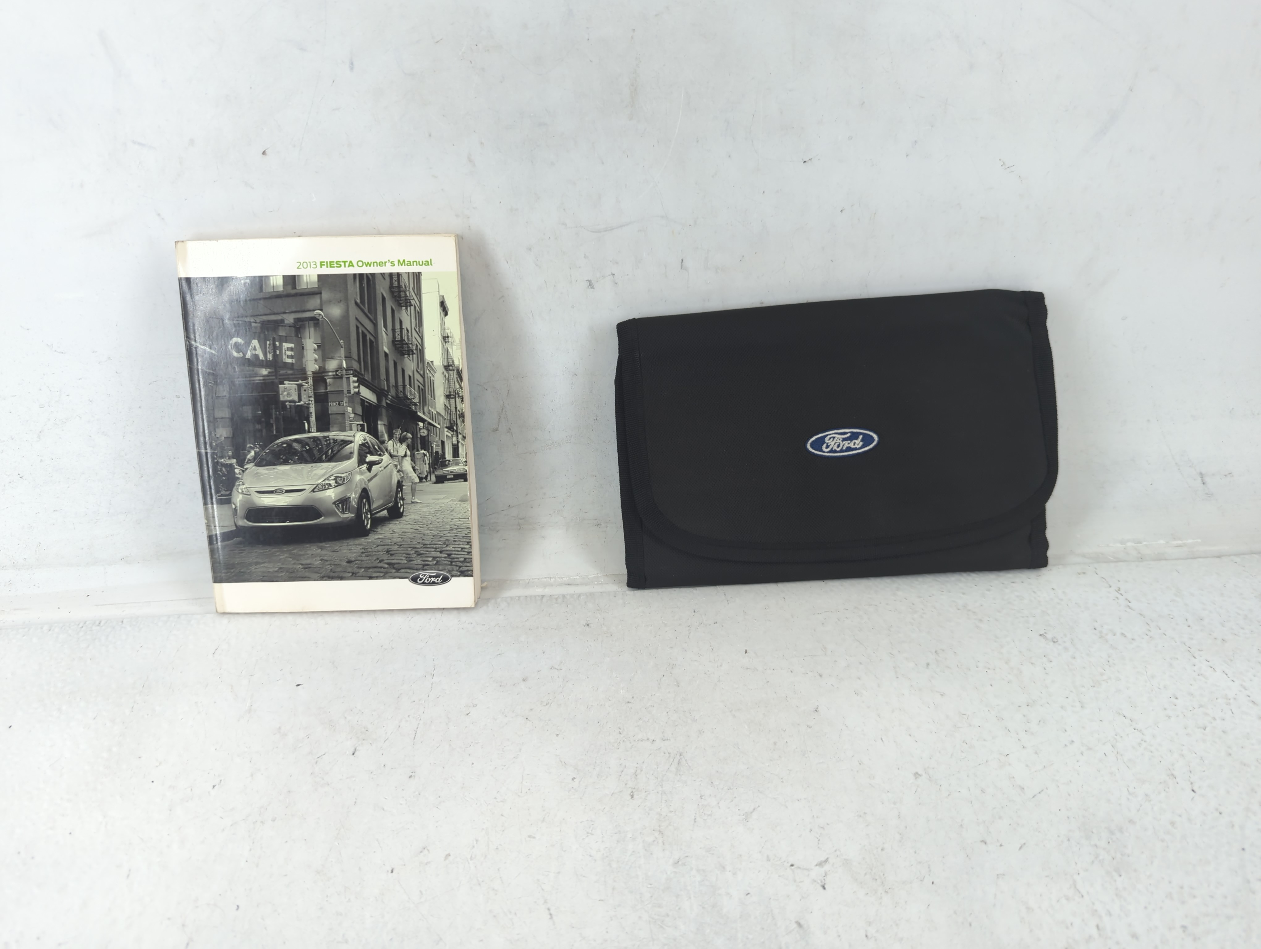 Picture of 2013 Ford Fiesta Owners Manual Book Guide 687653