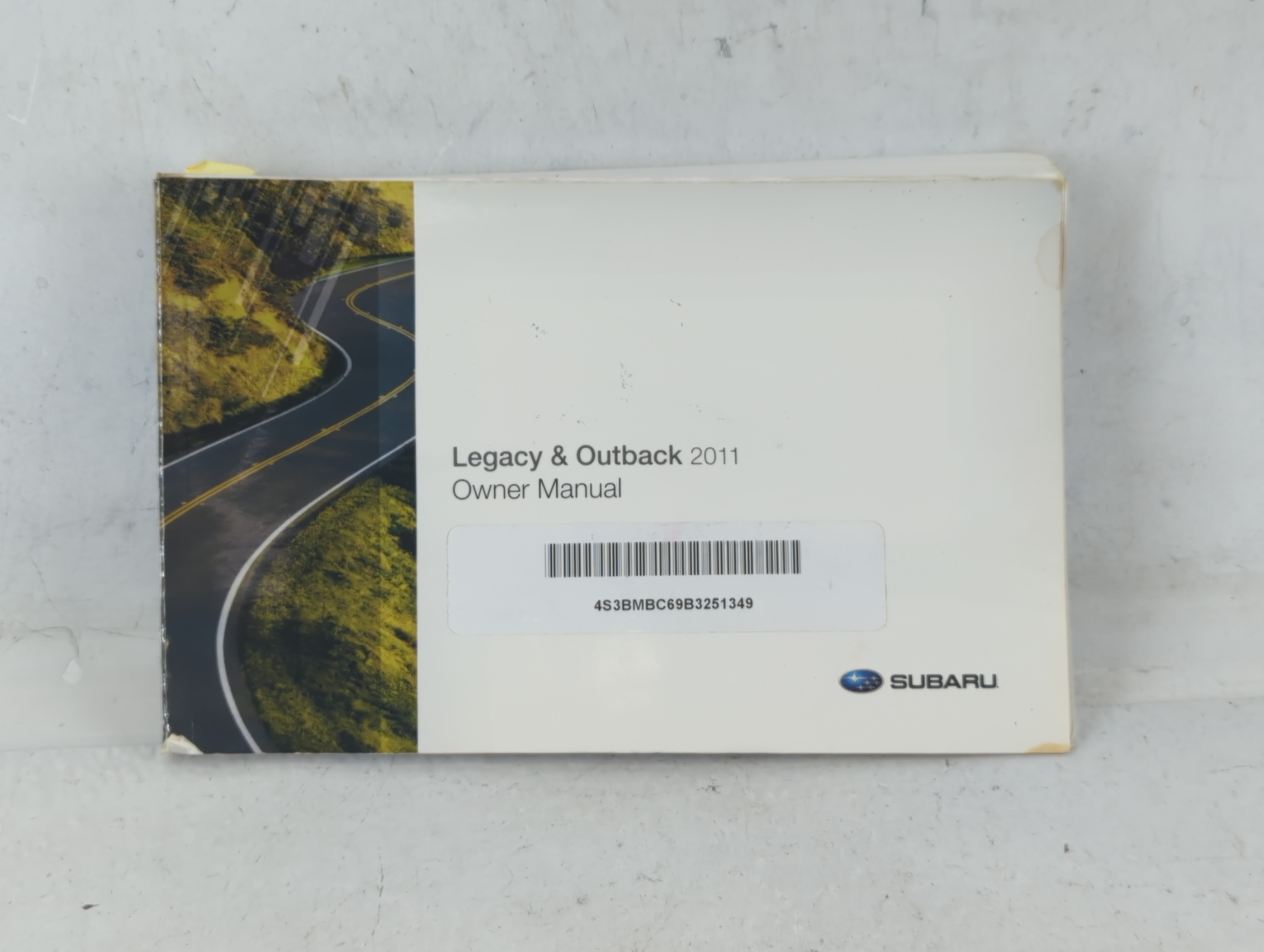 2011 Subaru Legacy Owners Manual Book Guide 687673 - Oemusedautoparts1.com