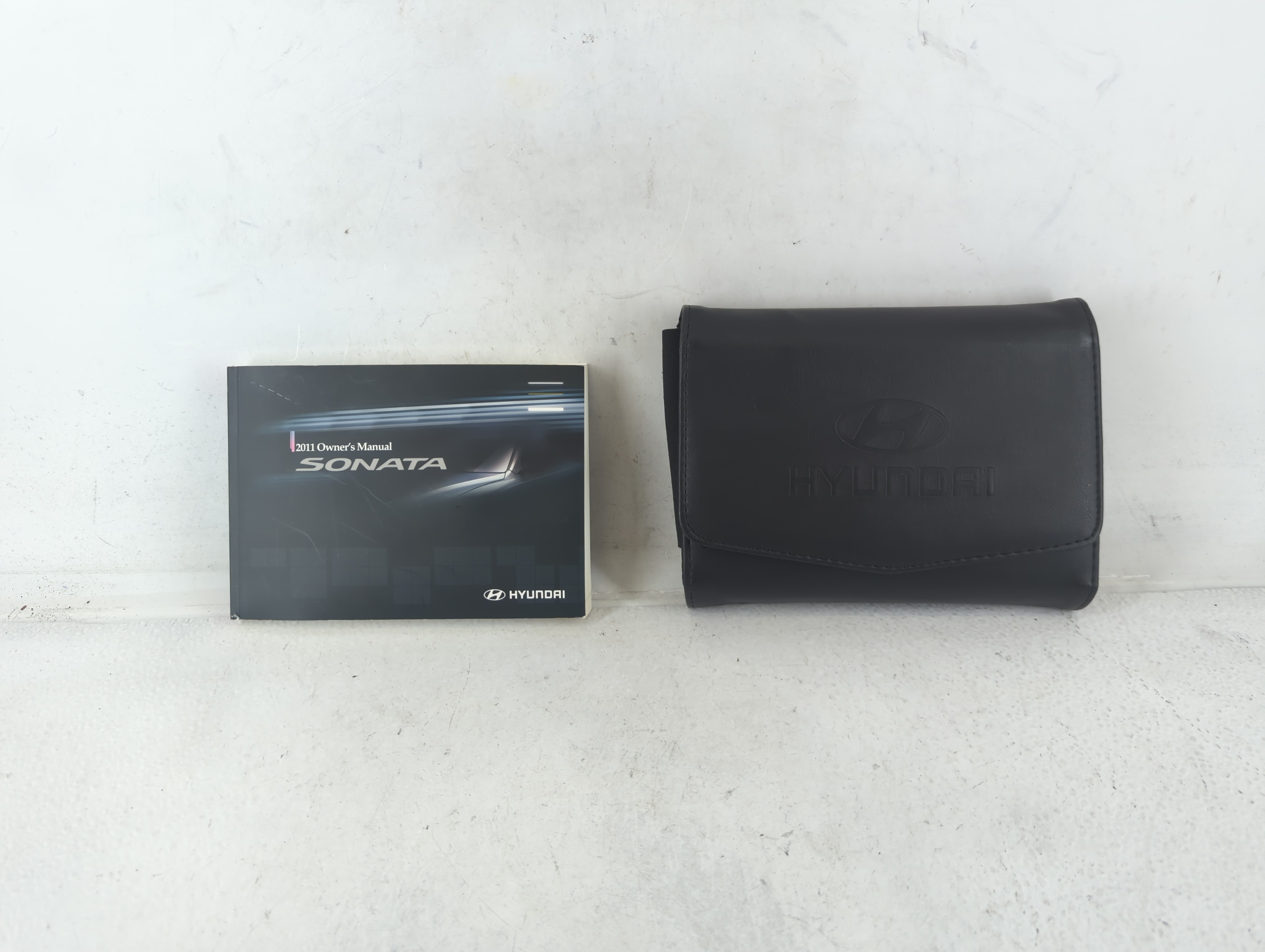 2011 Hyundai Sonata Owners Manual Book Guide 687683 - Oemusedautoparts1.com