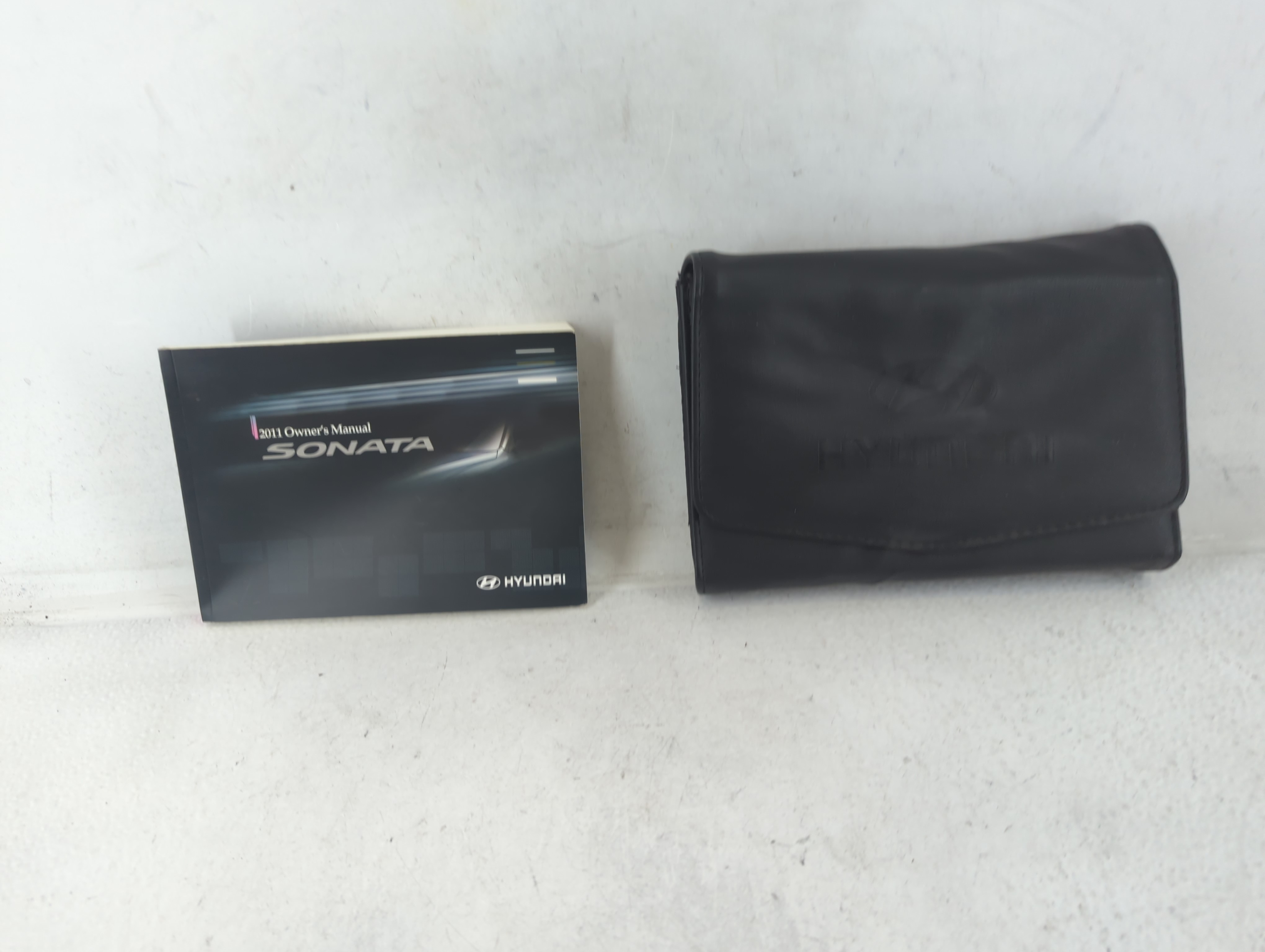 2011 Hyundai Sonata Owners Manual Book Guide 687685 - Oemusedautoparts1.com
