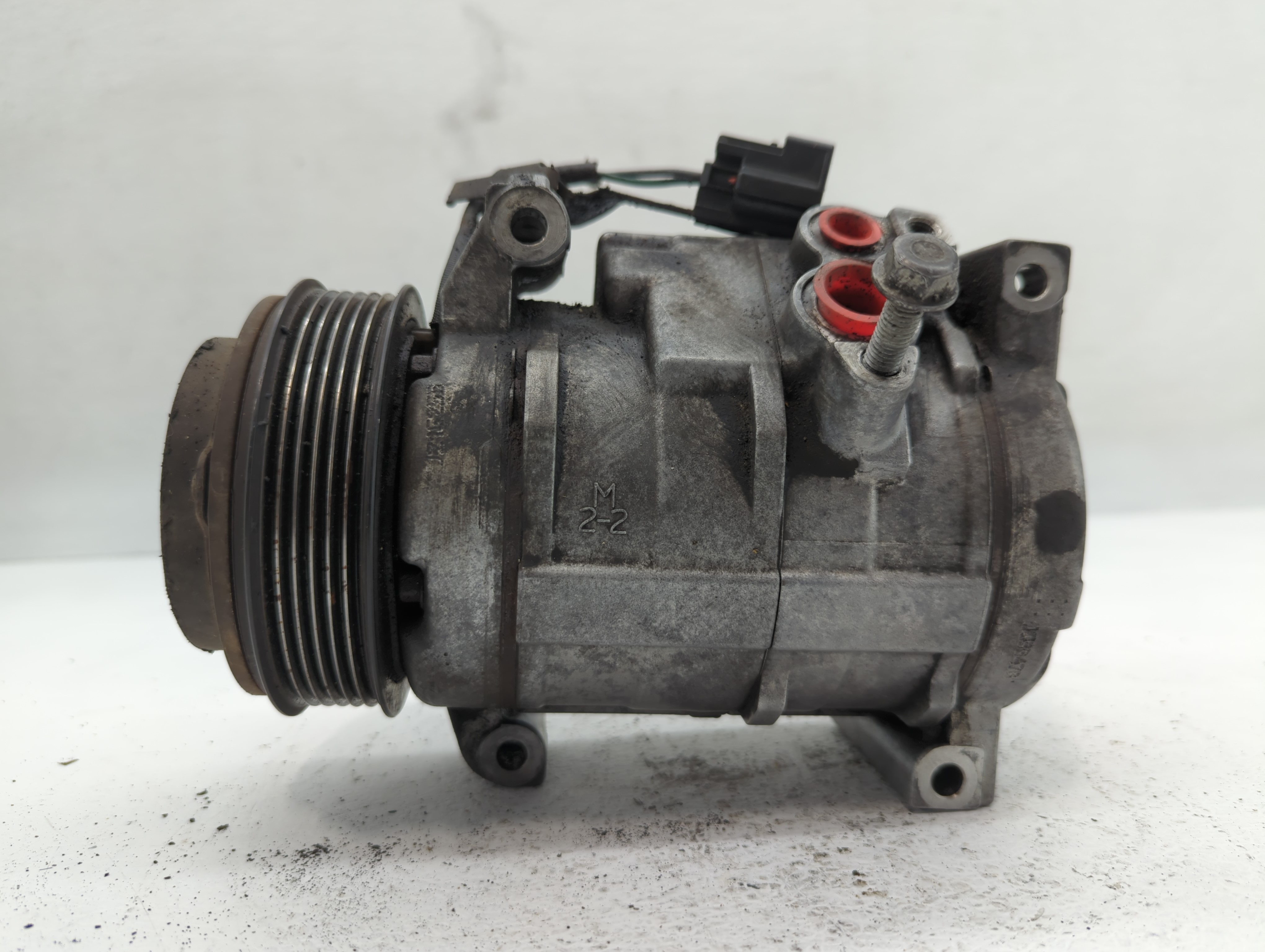 Picture of Chevrolet Traverse Air Conditioning A/c Ac Compressor Oem 687748