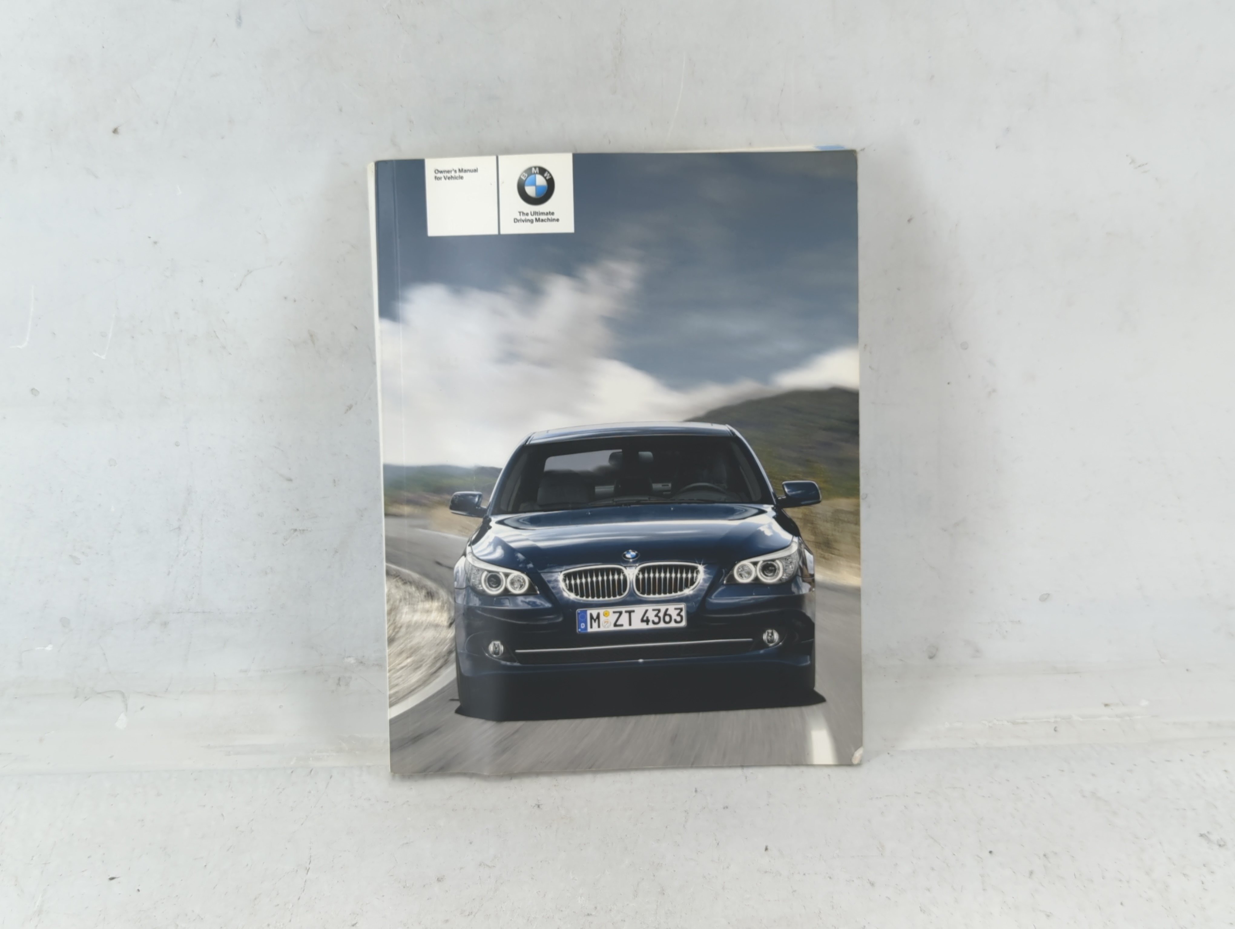 Picture of 2008 Bmw 528i Owners Manual Book Guide 687926