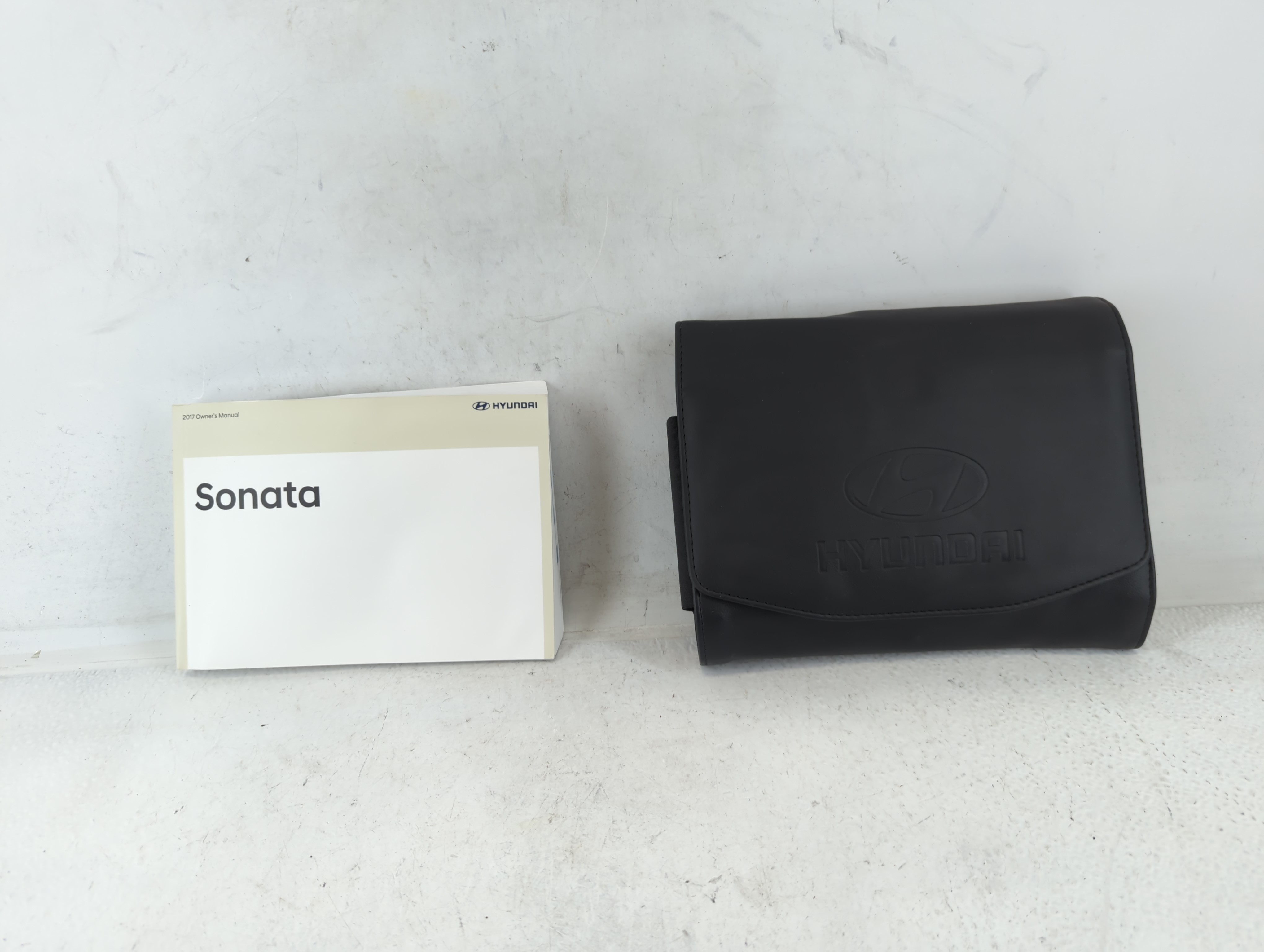 2017 Hyundai Sonata Owners Manual Book Guide 688011 - Oemusedautoparts1.com