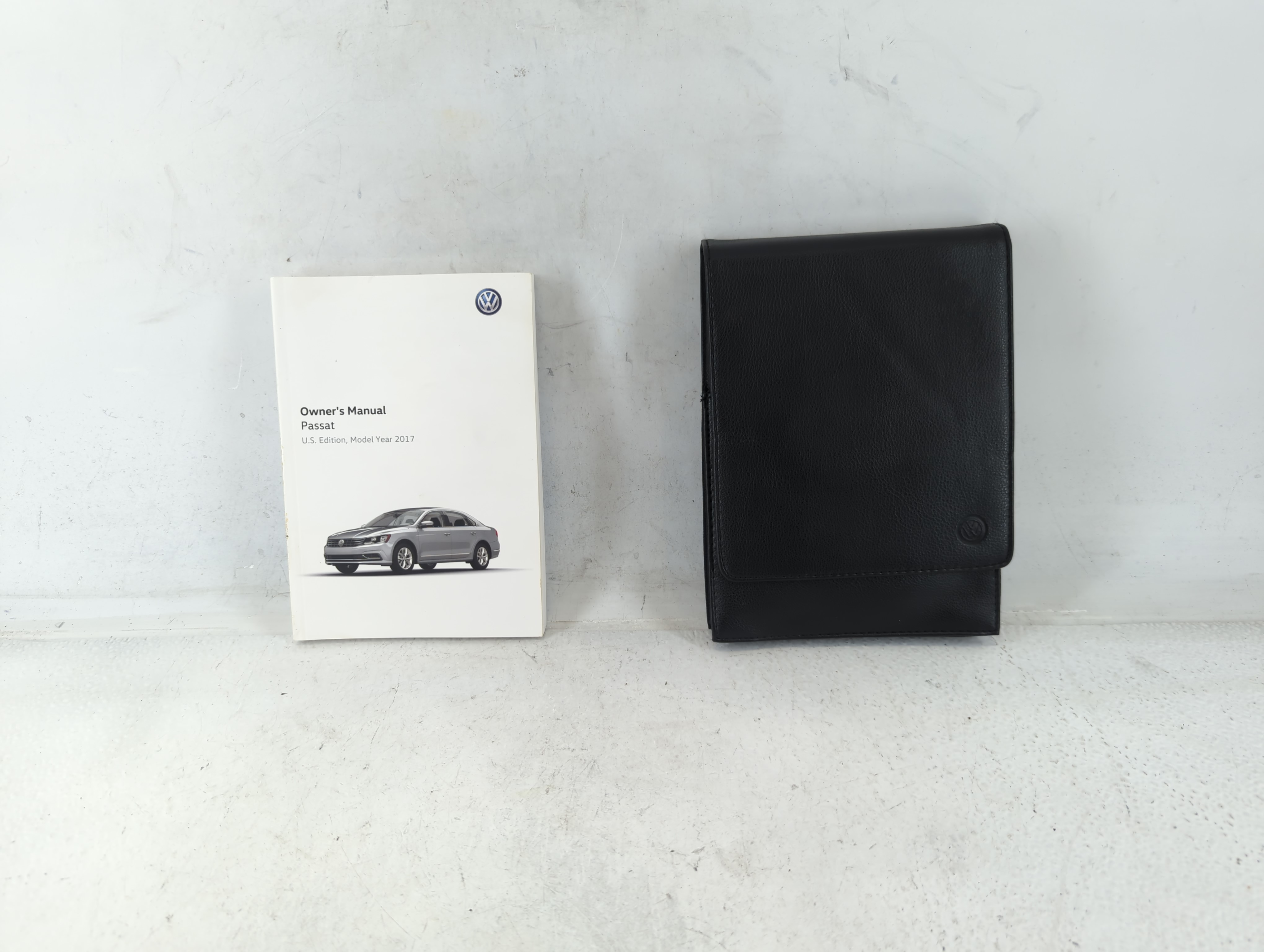 2017 Volkswagen Passat Owners Manual Book Guide 688022 - Oemusedautoparts1.com