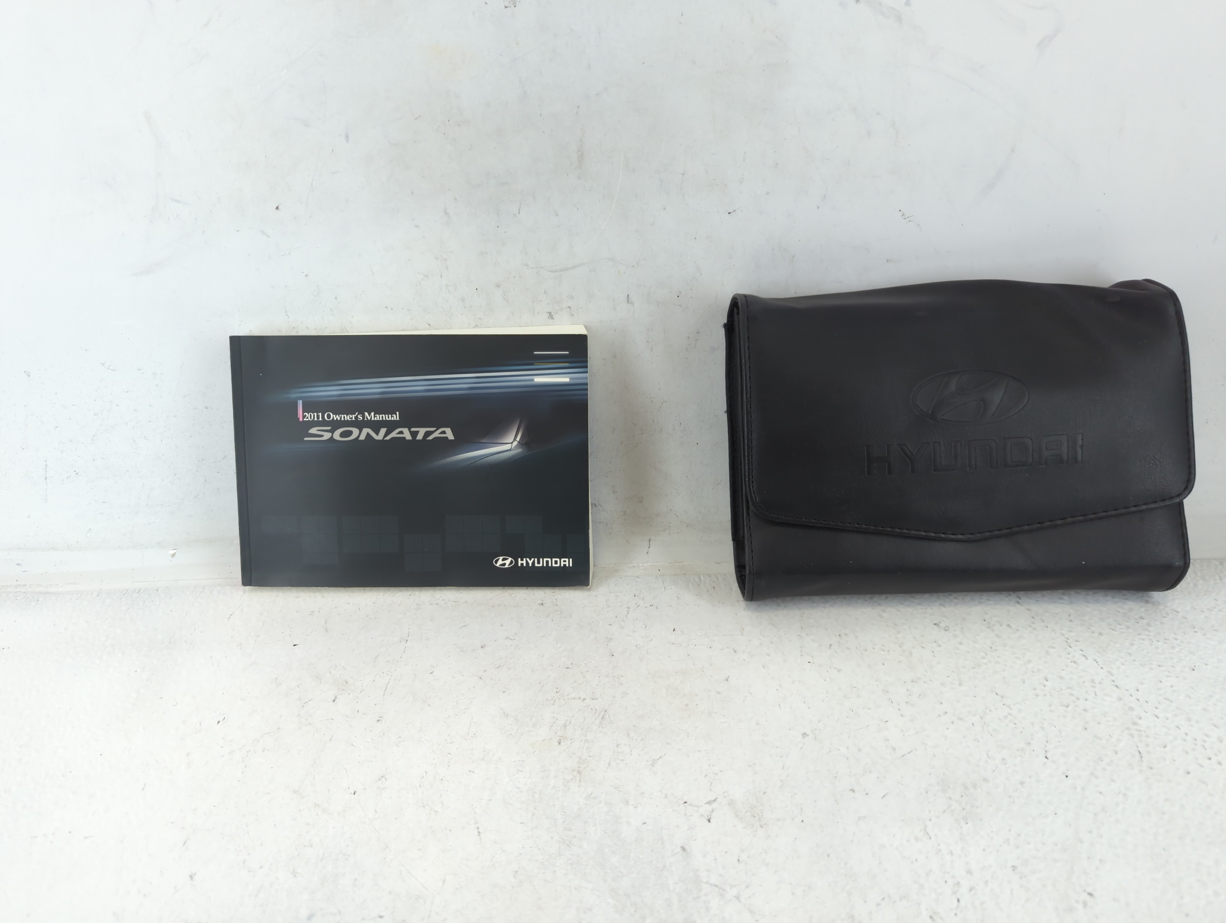 2011 Hyundai Sonata Owners Manual Book Guide 688026 - Oemusedautoparts1.com