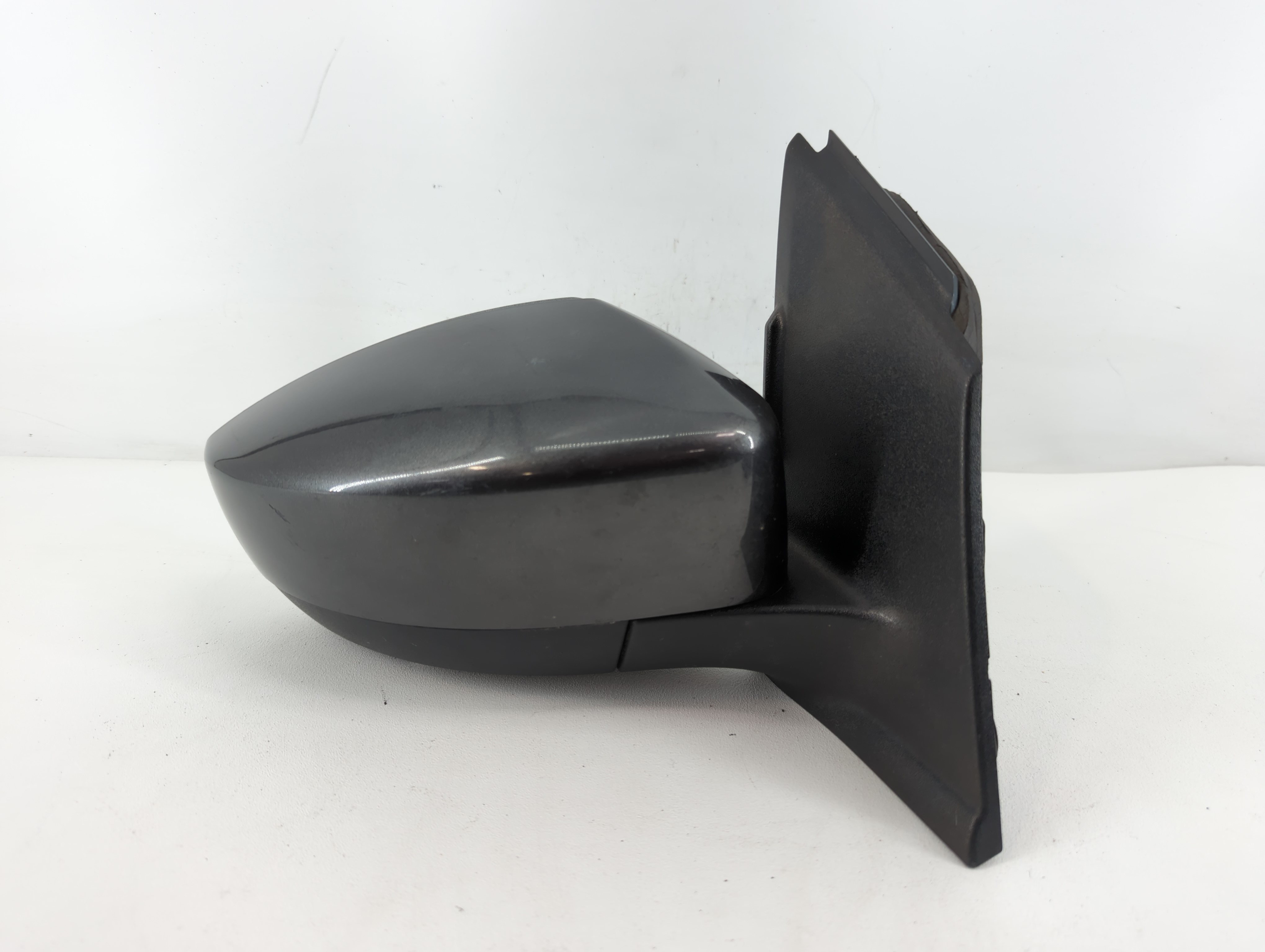 Nissan Rogue Passenger Right Side View Power Door Mirror Magnetic 688346 - Oemusedautoparts1.com