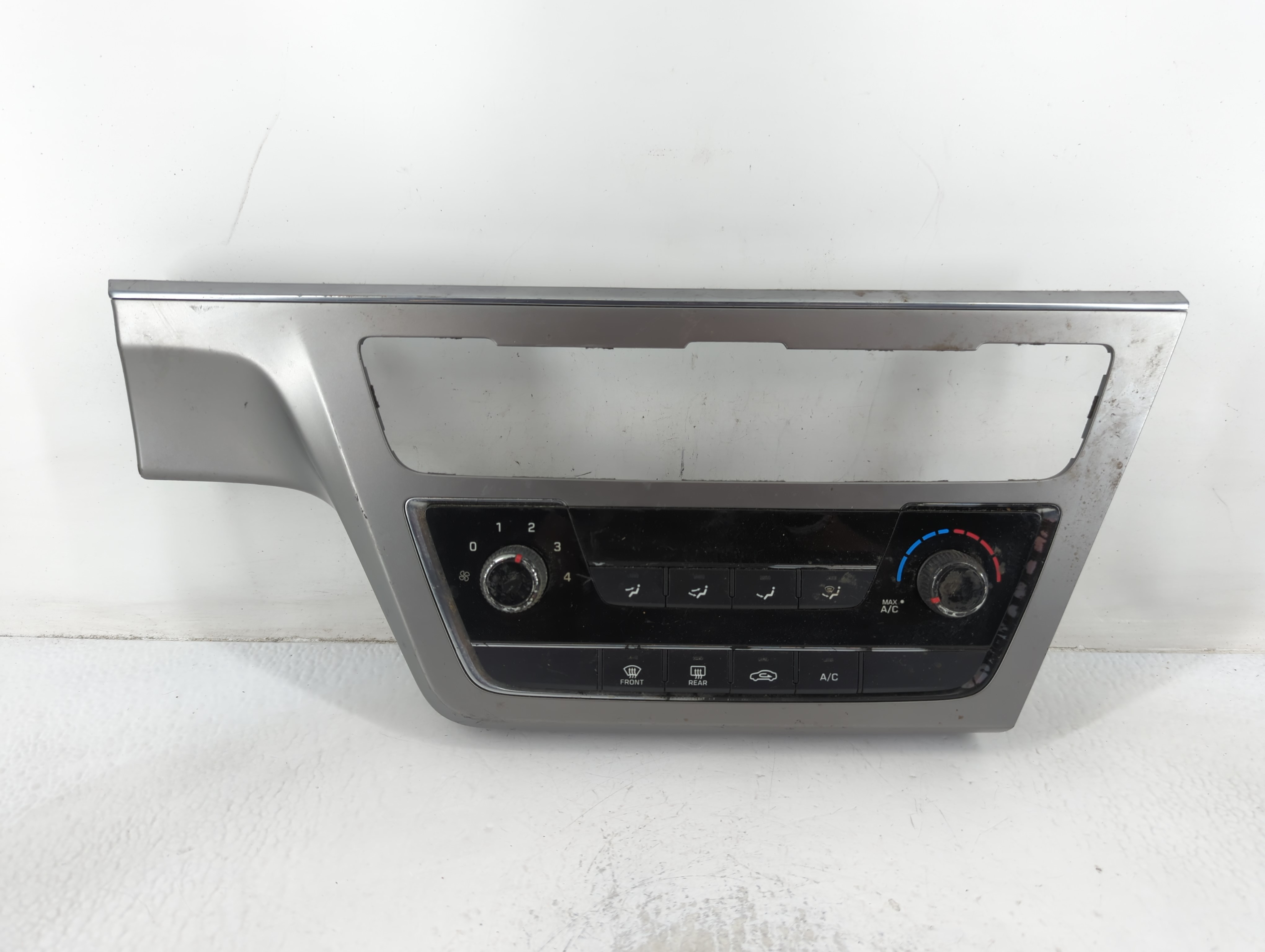 2016 Hyundai Sonata Ac Heater Climate Control 688580 - Oemusedautoparts1.com