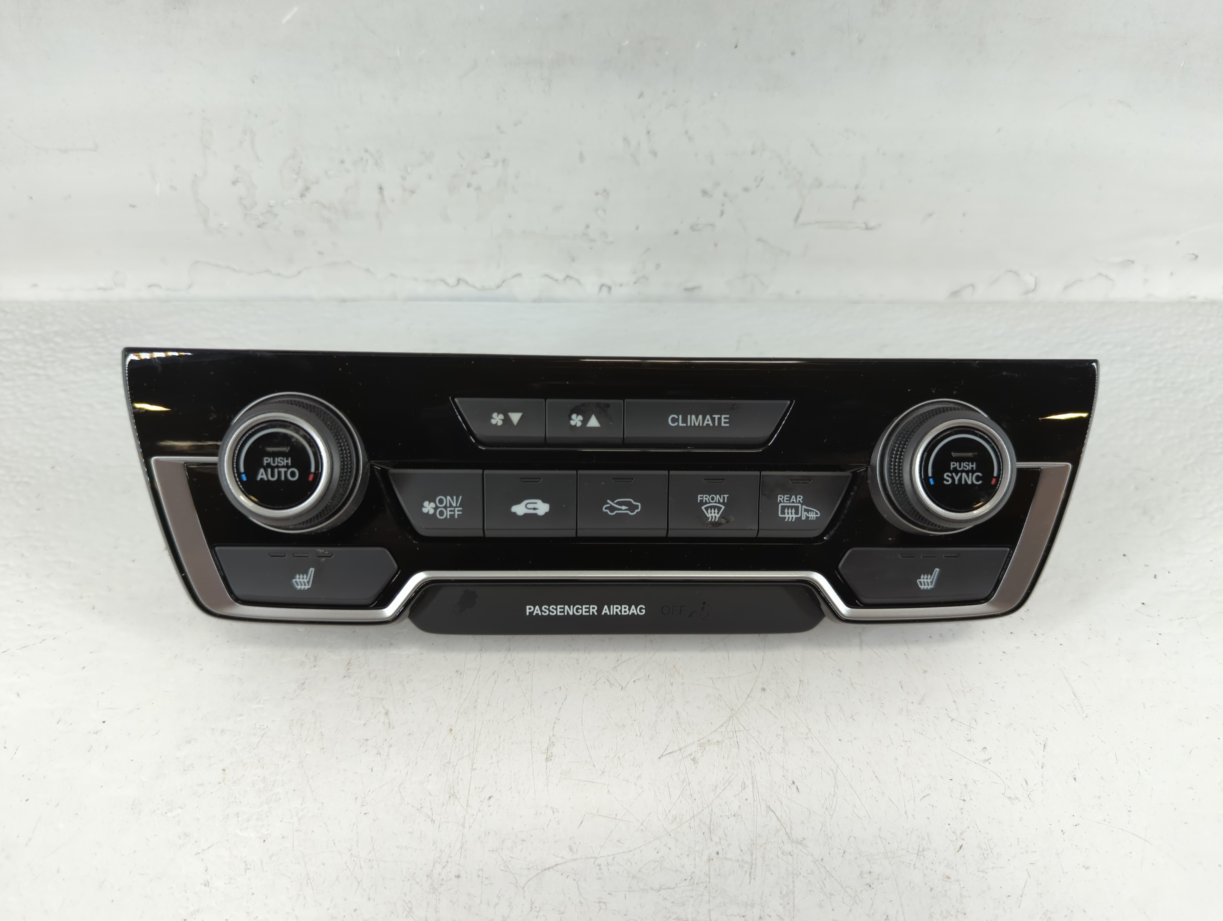 Picture of 2020 Honda Cr-v Ac Heater Climate Control 29620075813|79620tlaa510c1 689019
