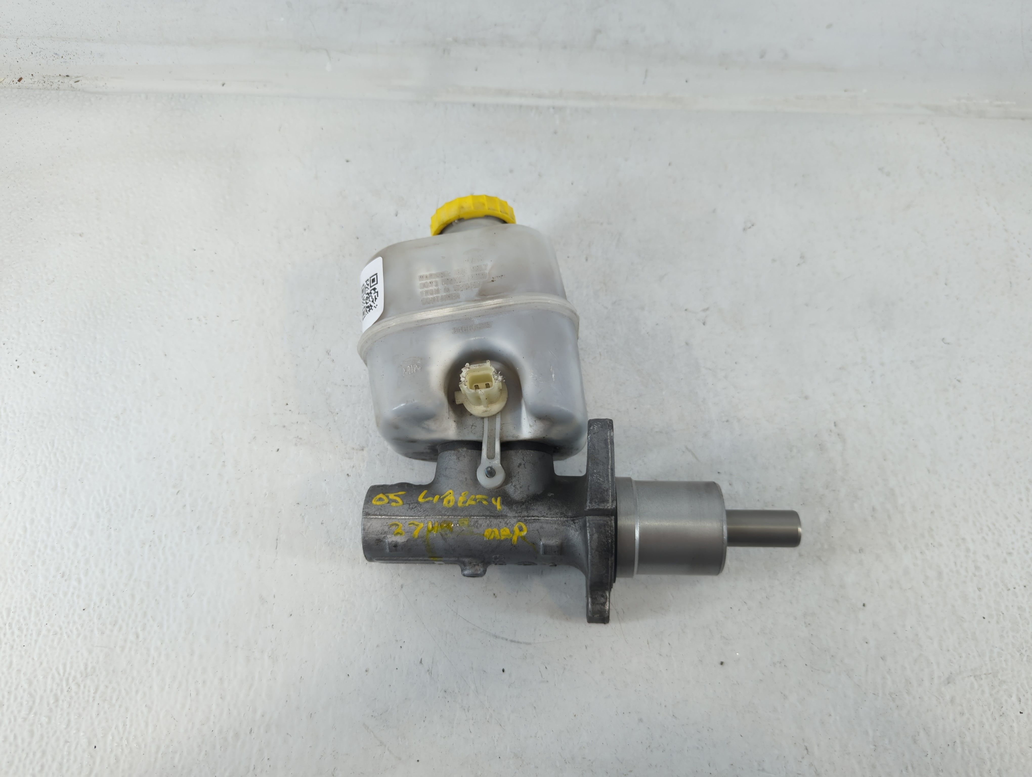 2002-2005 Jeep Liberty Brake Master Cylinder 689280 - Oemusedautoparts1.com