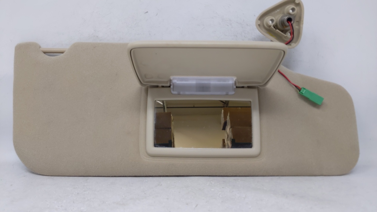 2005-2007 Ford Five Hundred Passenger Right Sun Visor Sunvisor Tan 68960 - Oemusedautoparts1.com