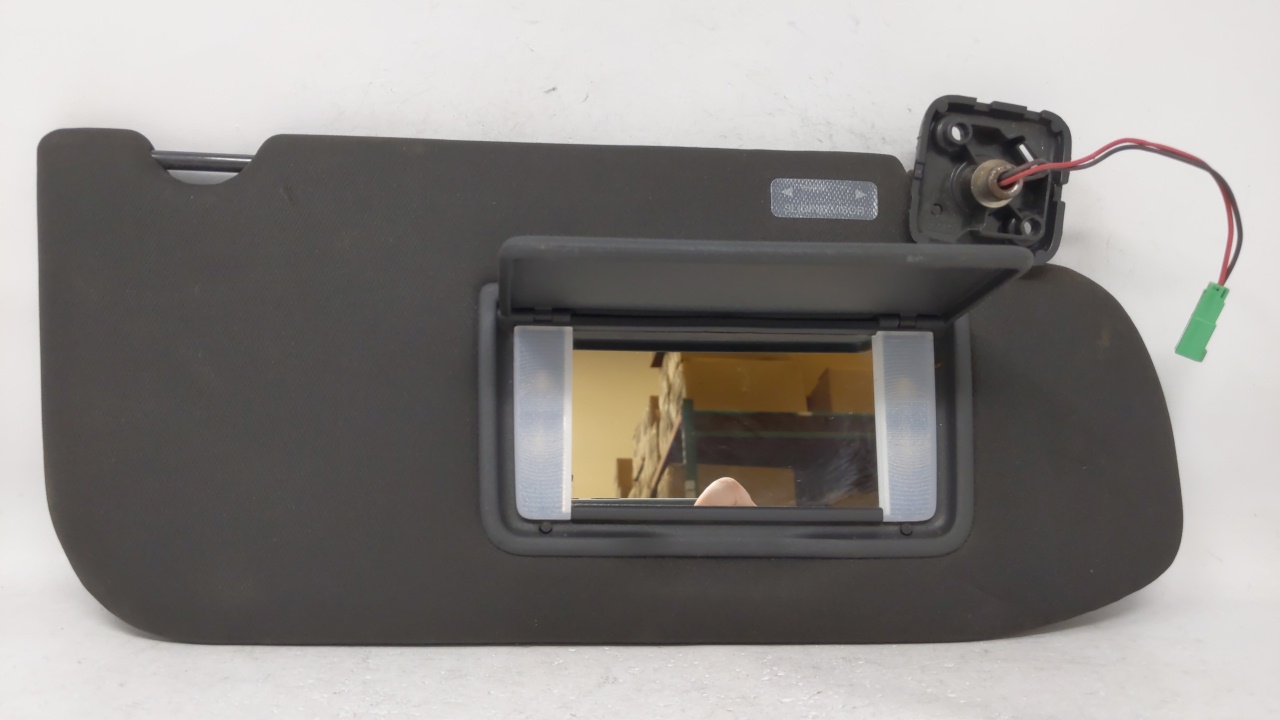 2010-2015 Ford Taurus Passenger Right Sun Visor Sunvisor Black 68983 - Oemusedautoparts1.com