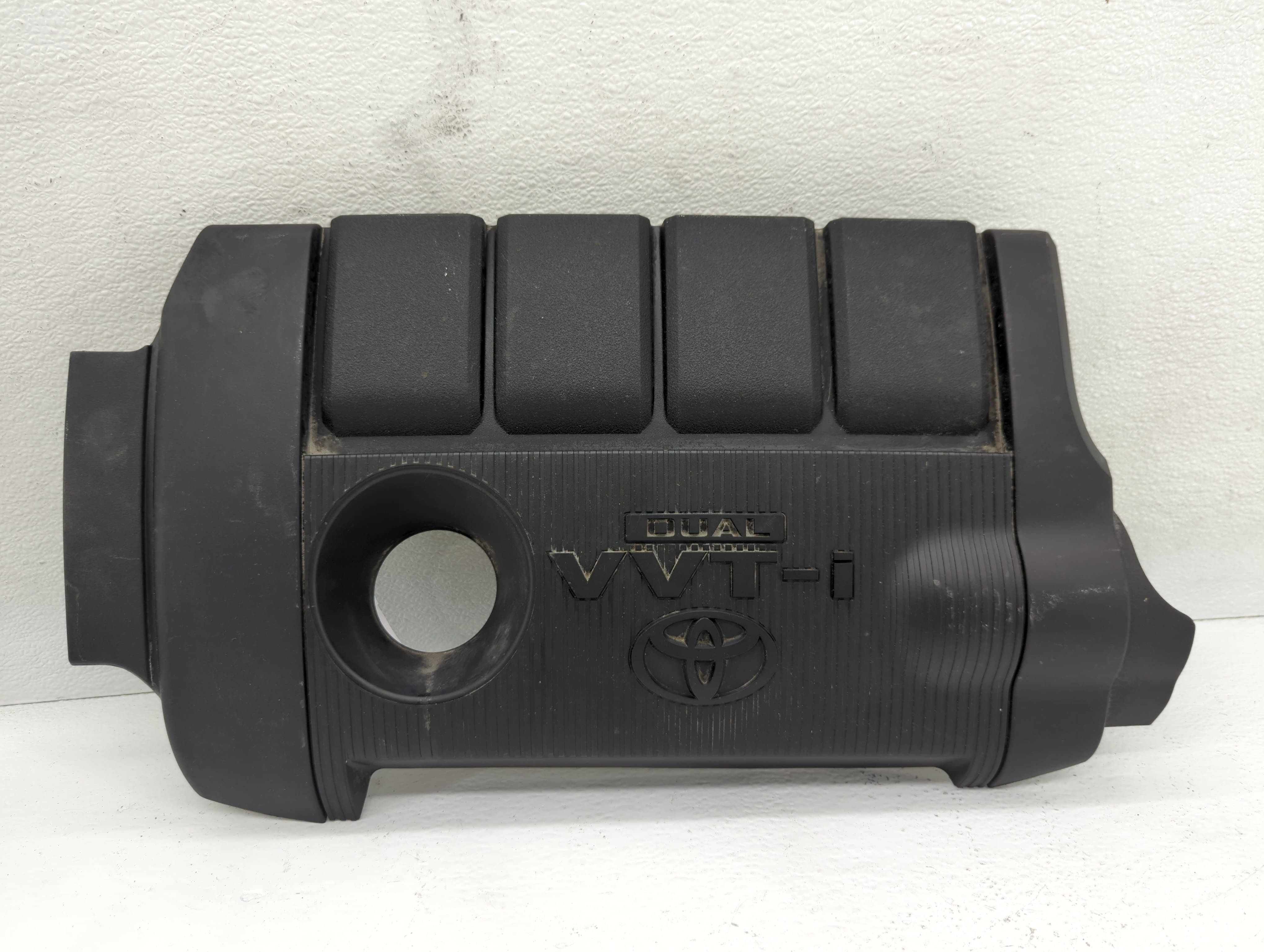 Picture of 2011 Toyota Camry Engine Cover 690536