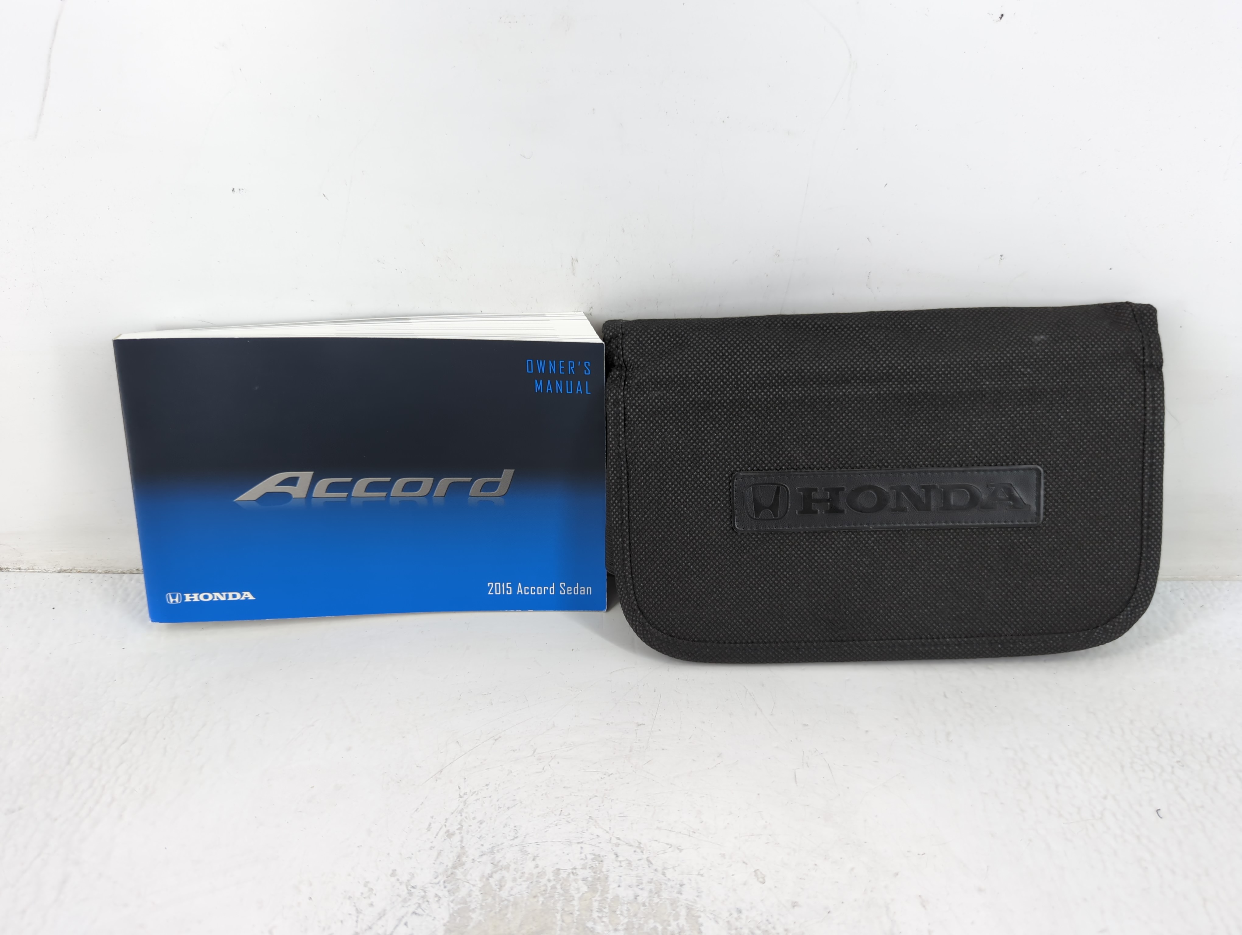 Picture of 2015 Honda Accord Owners Manual Book Guide 690568
