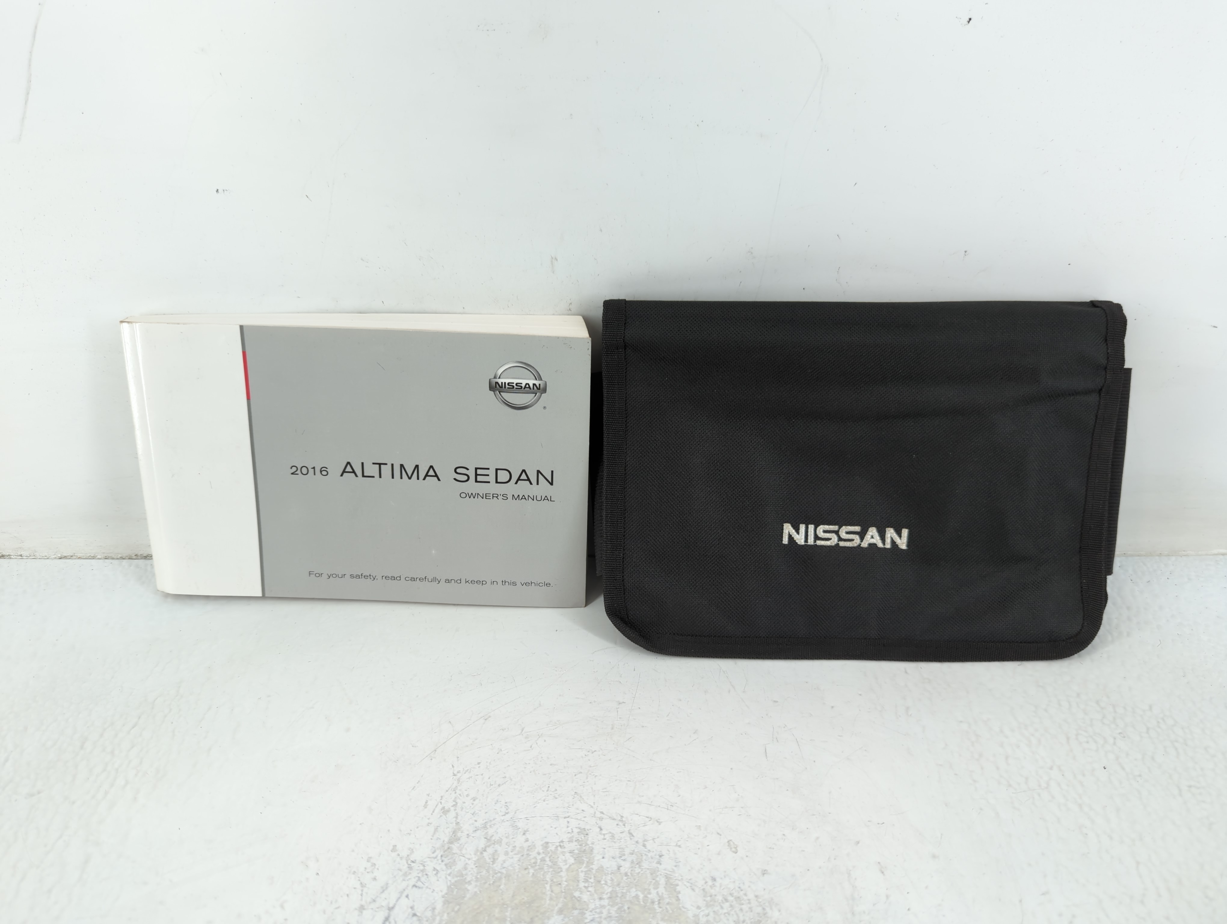 2016 Nissan Altima Owners Manual Book Guide 690597 - Oemusedautoparts1.com