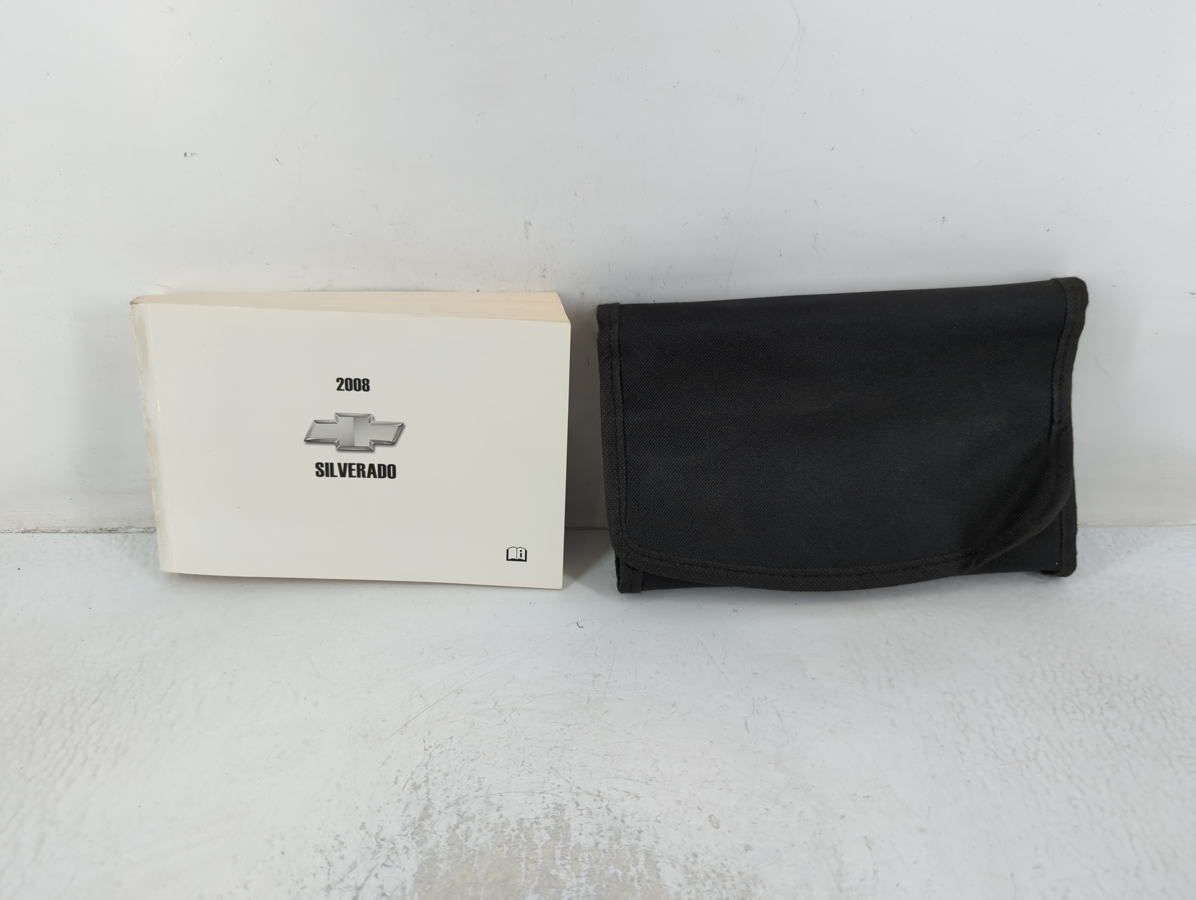 2008 Chevrolet Silverado Owners Manual Book Guide 690627 - Oemusedautoparts1.com