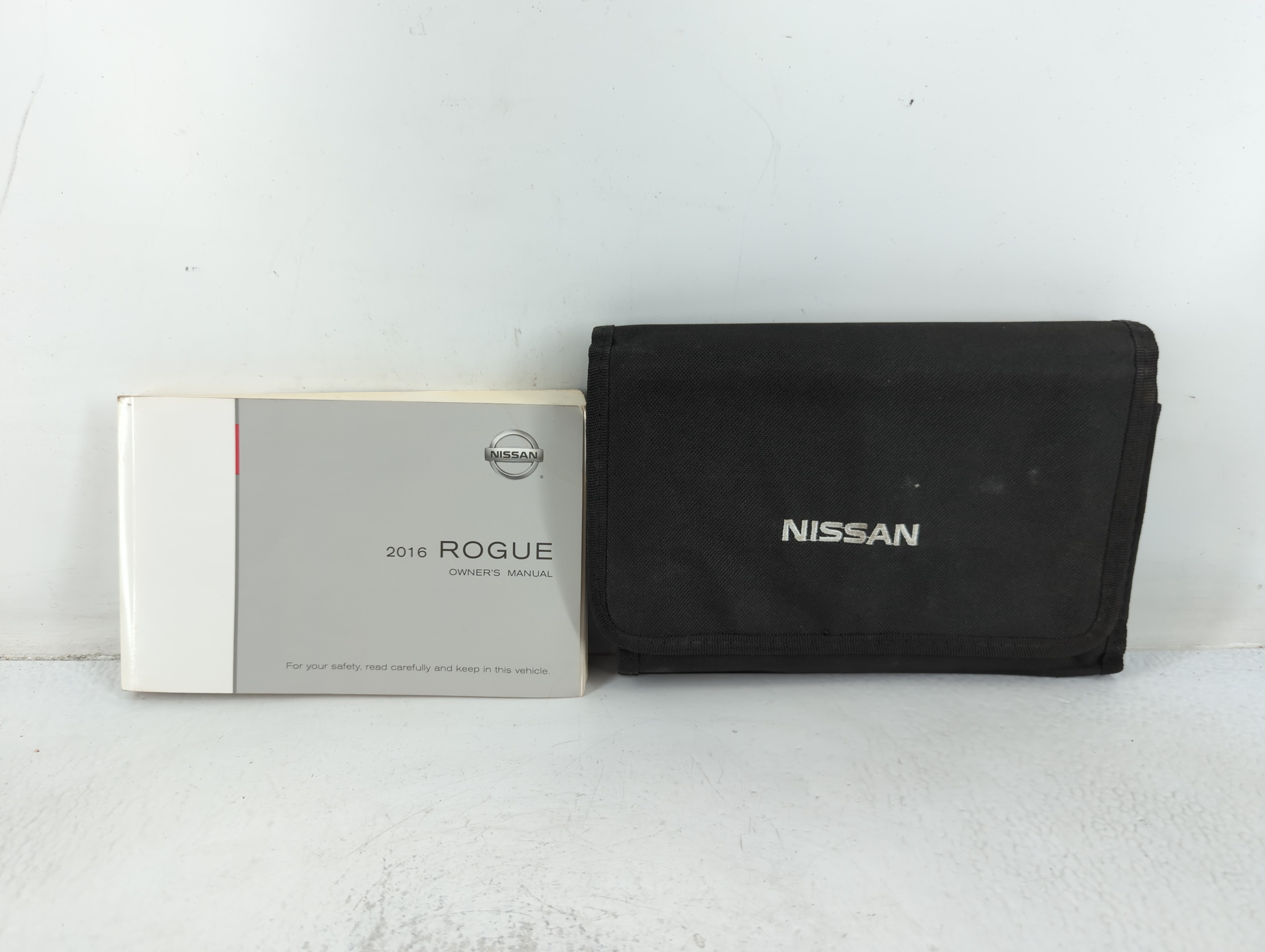 Picture of 2016 Nissan Rogue Owners Manual Book Guide 690643