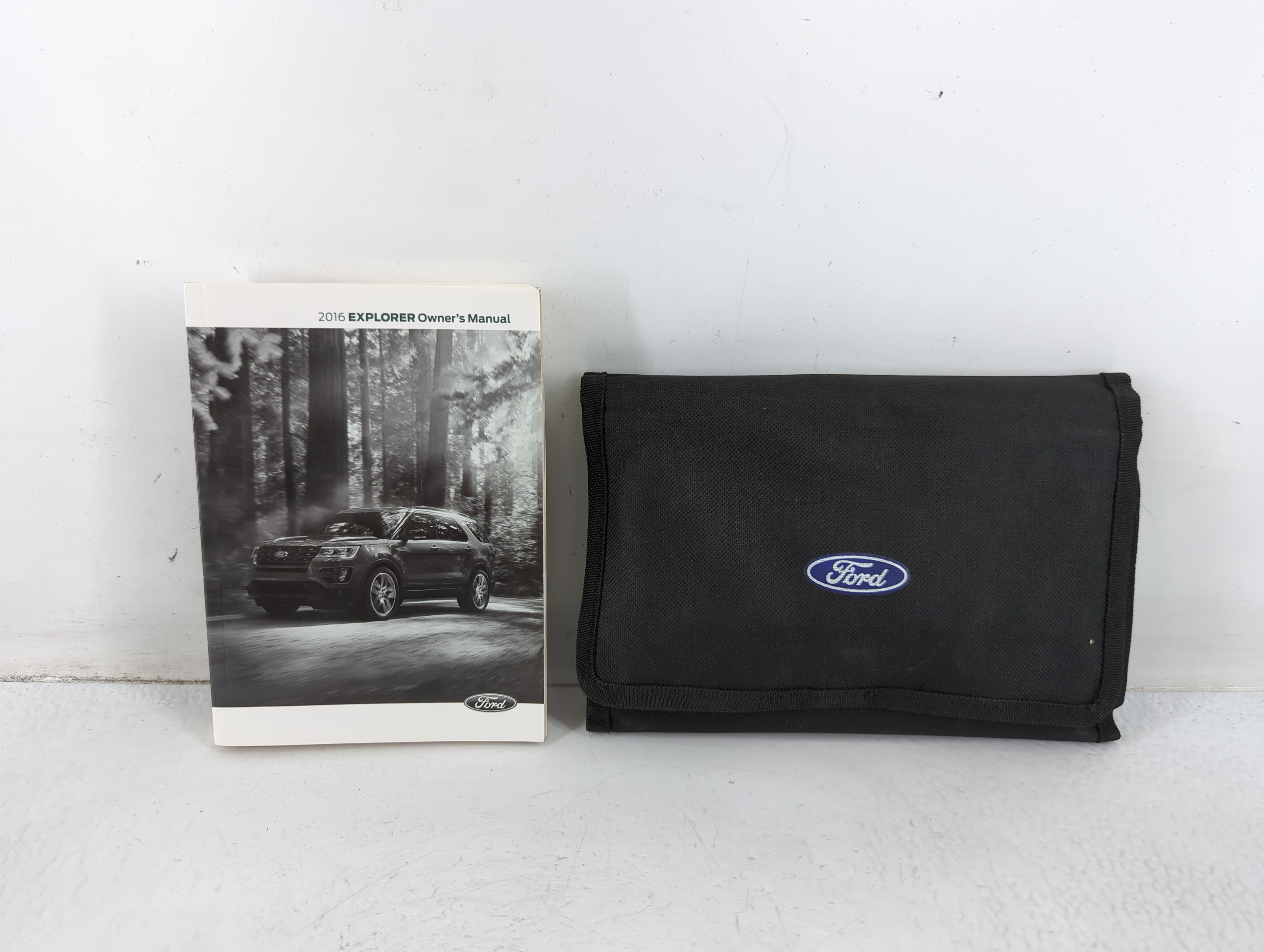2016 Ford Explorer Owners Manual Book Guide 690648 - Oemusedautoparts1.com