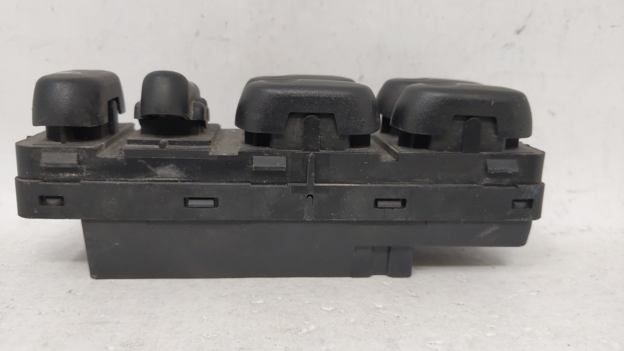 Picture of 2001 Mazda Tribute Driver Left Door Master Power Window Switch 69079