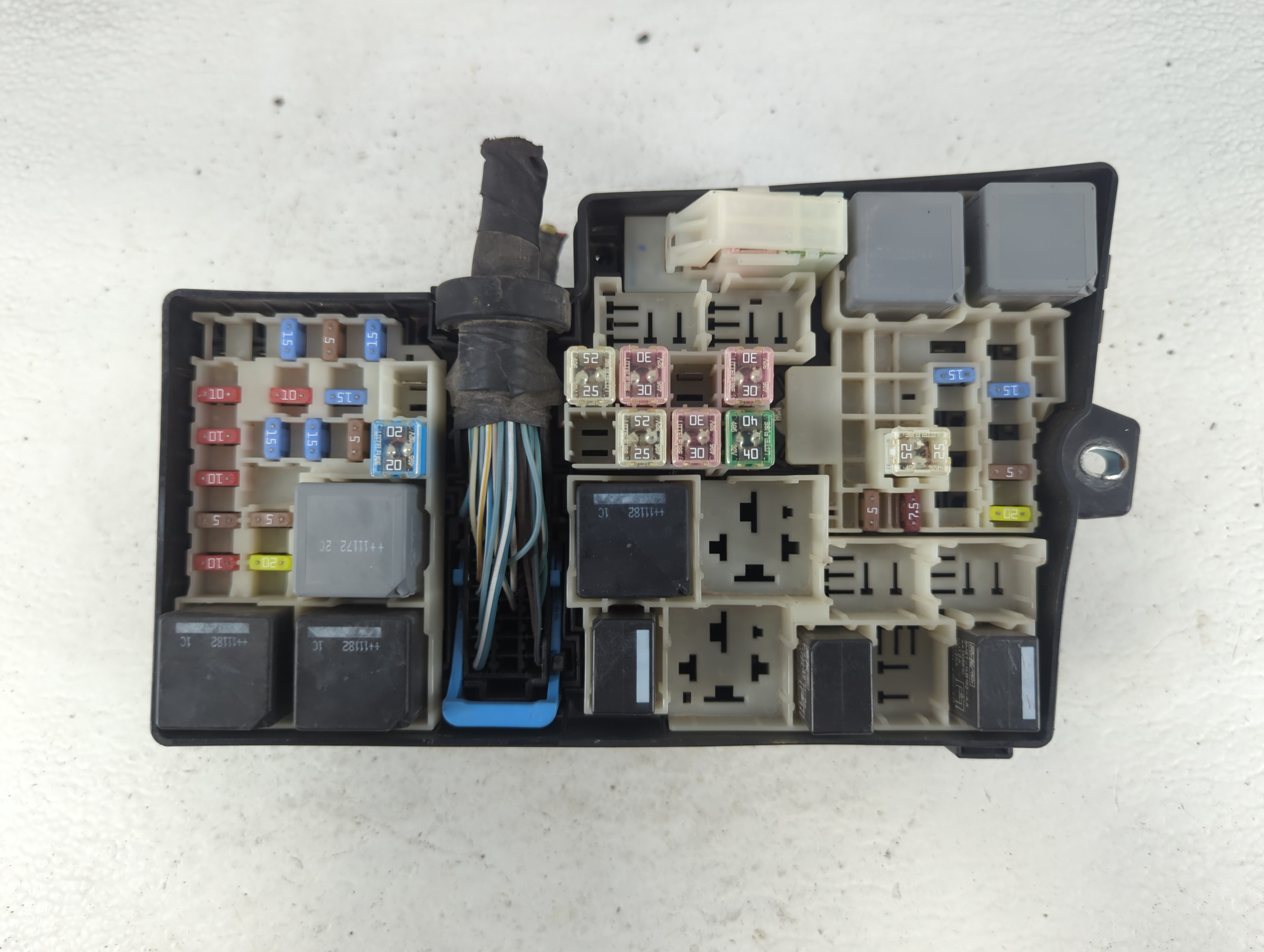 Ford Focus Fusebox Fuse Box Relay Module 21089|av6t-14a142-aa 690937 - Oemusedautoparts1.com