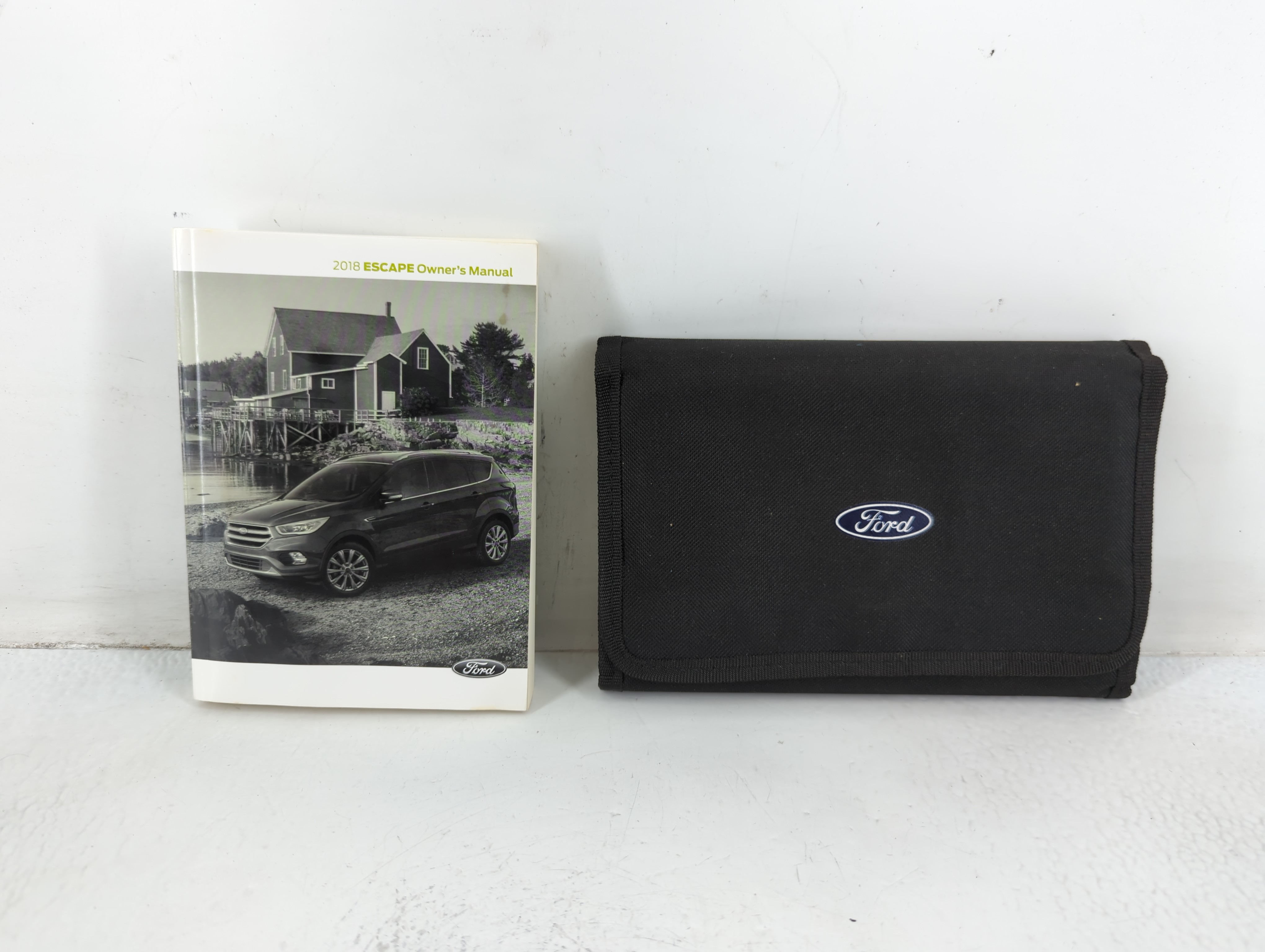 Picture of 2018 Ford Focus Owners Manual Book Guide 691038