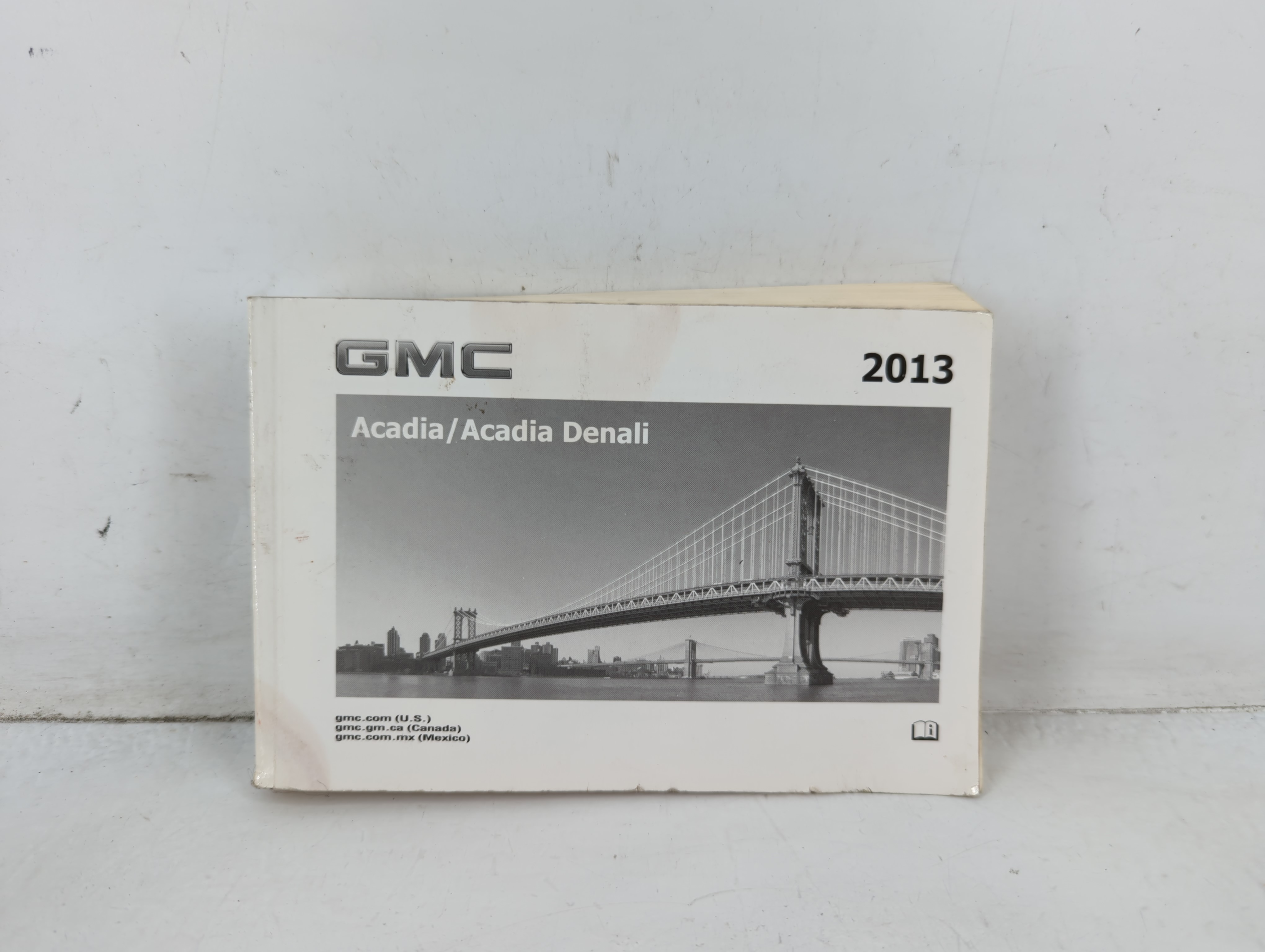Picture of 2013 Gmc Acadia Owners Manual Book Guide 691042