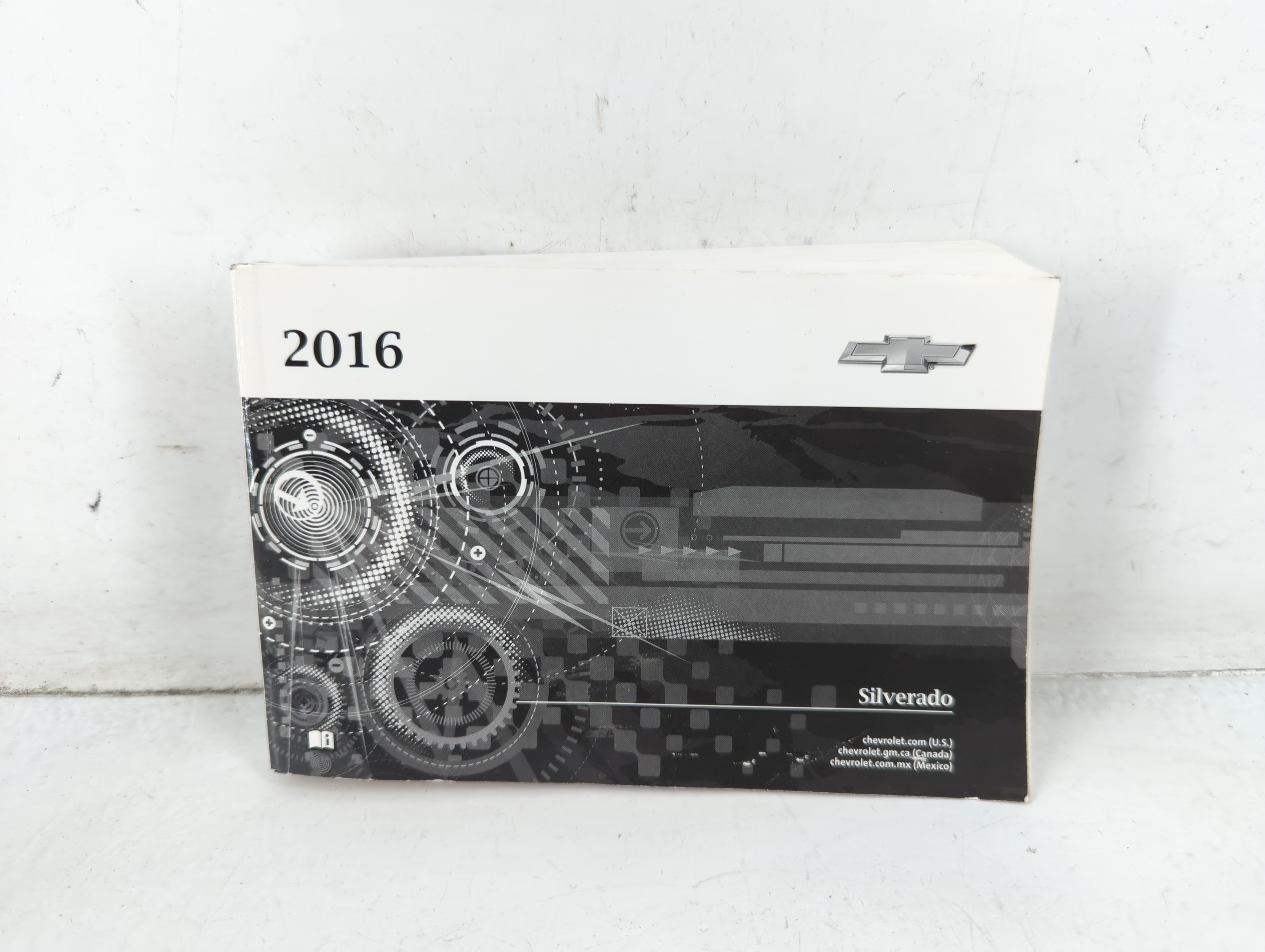 2016 Chevrolet Silverado Owners Manual Book Guide 691044 - Oemusedautoparts1.com