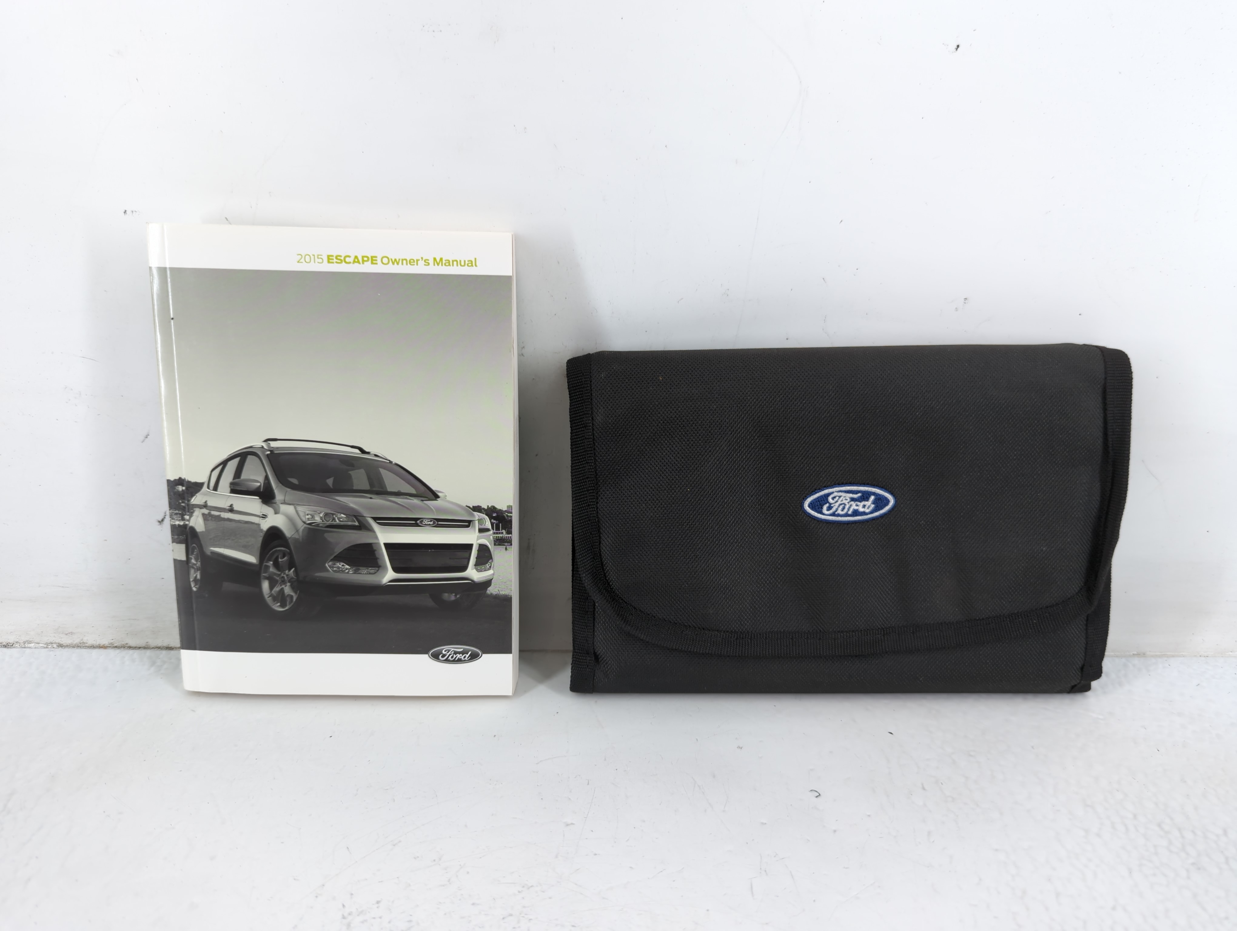 Picture of 2015 Ford Escape Owners Manual Book Guide 691048
