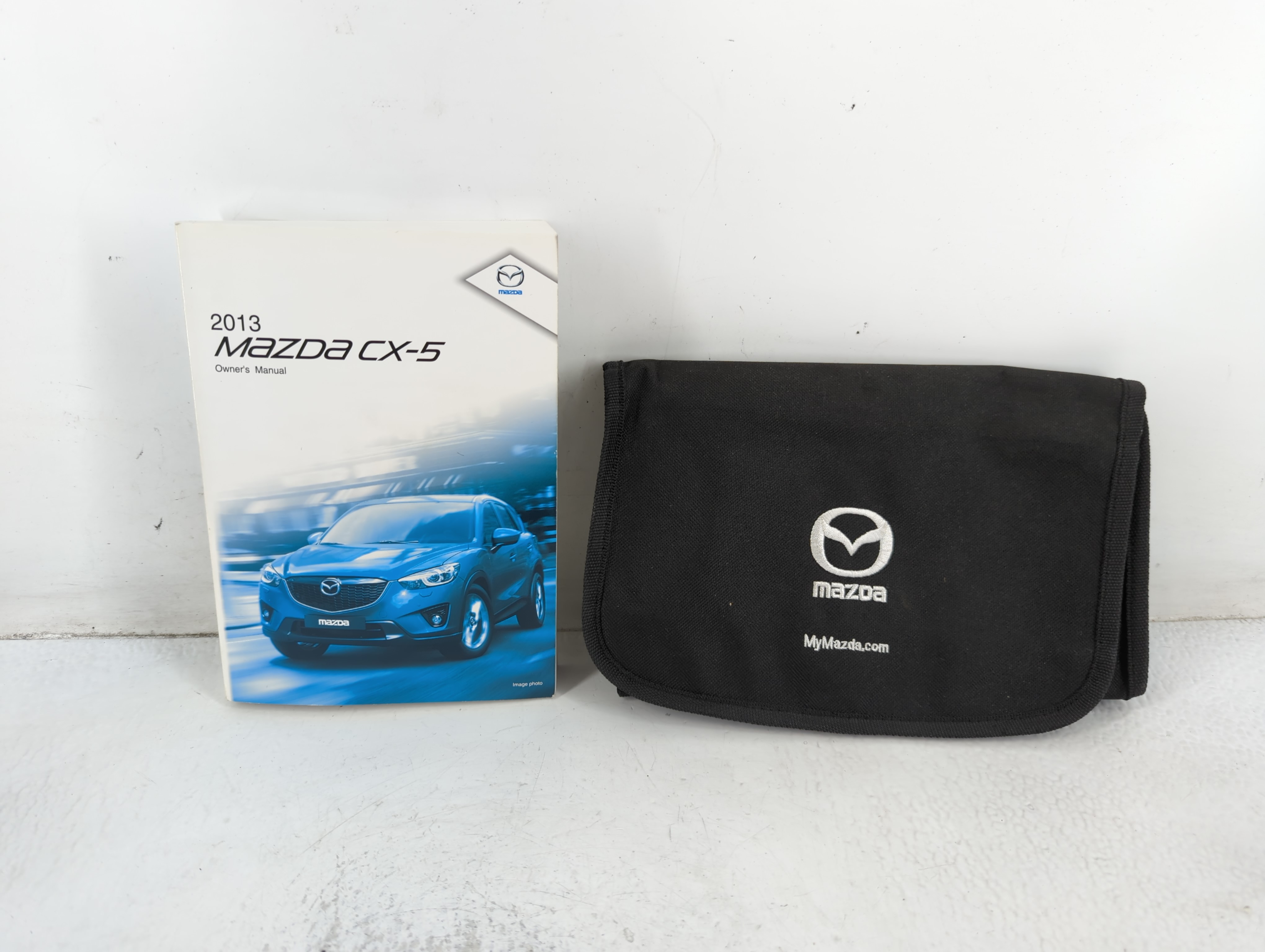 Picture of 2013 Mazda Cx-5 Owners Manual Book Guide 691090