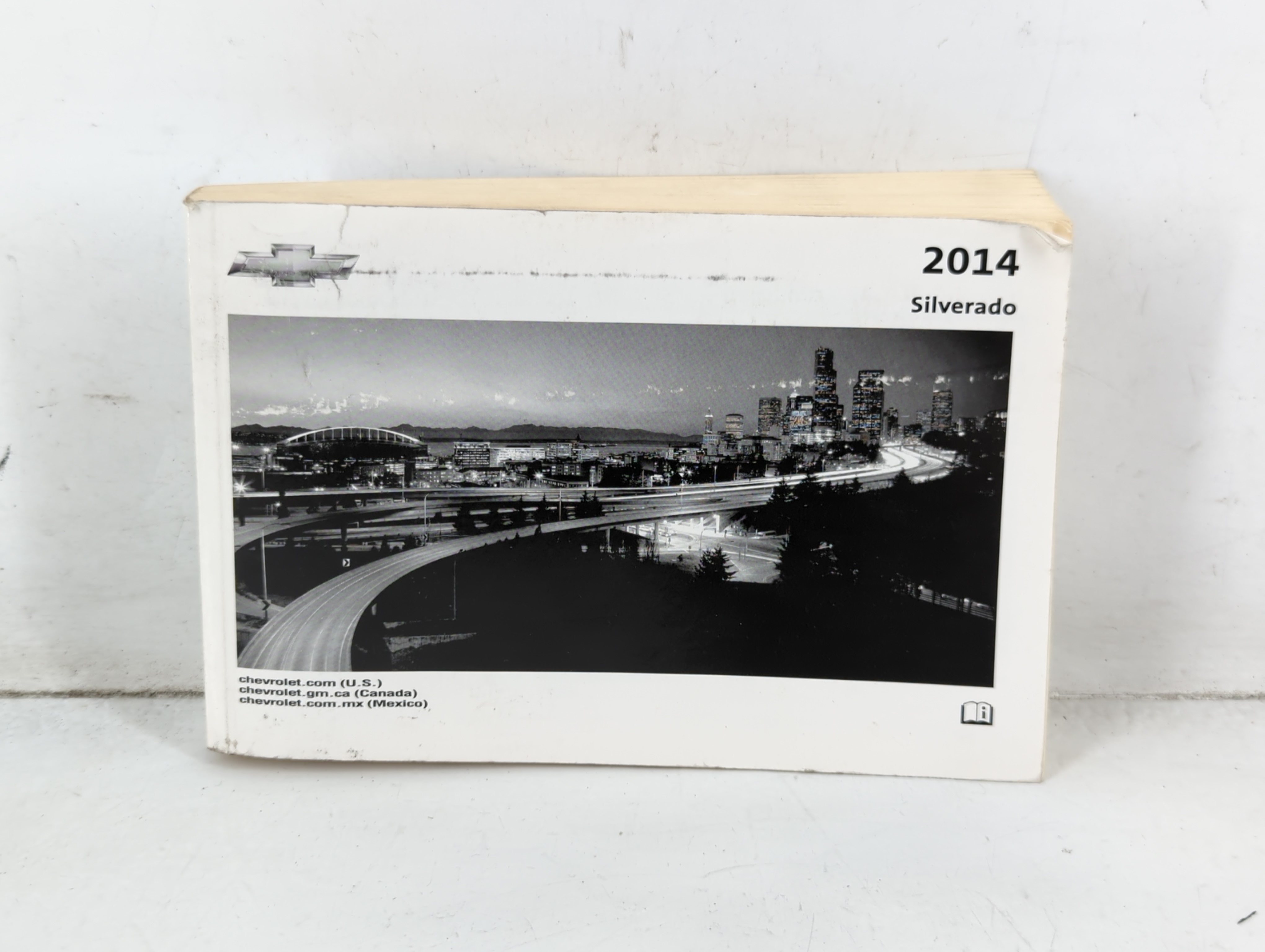 Picture of 2014 Chevrolet Silverado 1500 Owners Manual Book Guide 691141