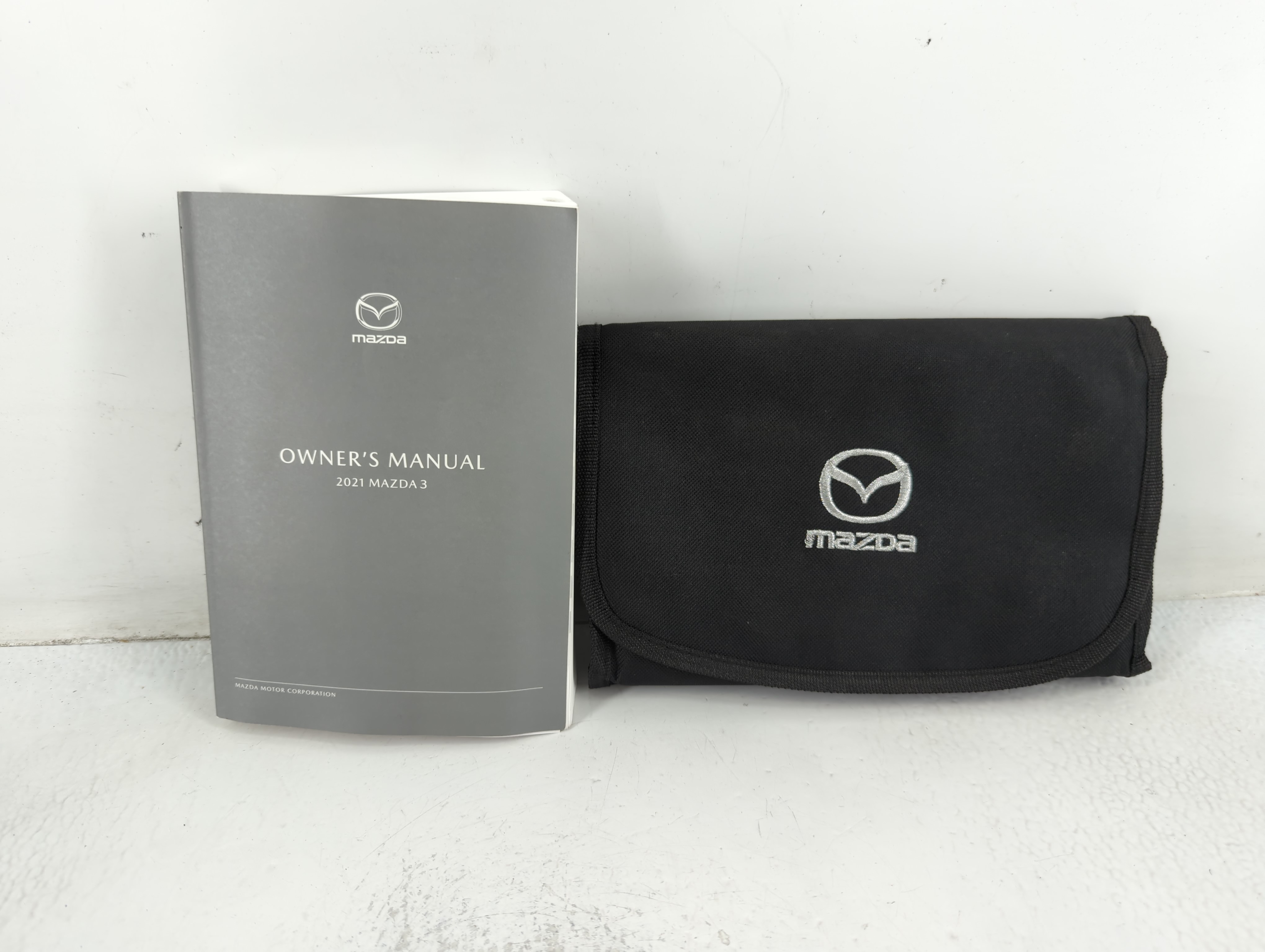 2021 Mazda 3 Owners Manual Book Guide 691177 - Oemusedautoparts1.com