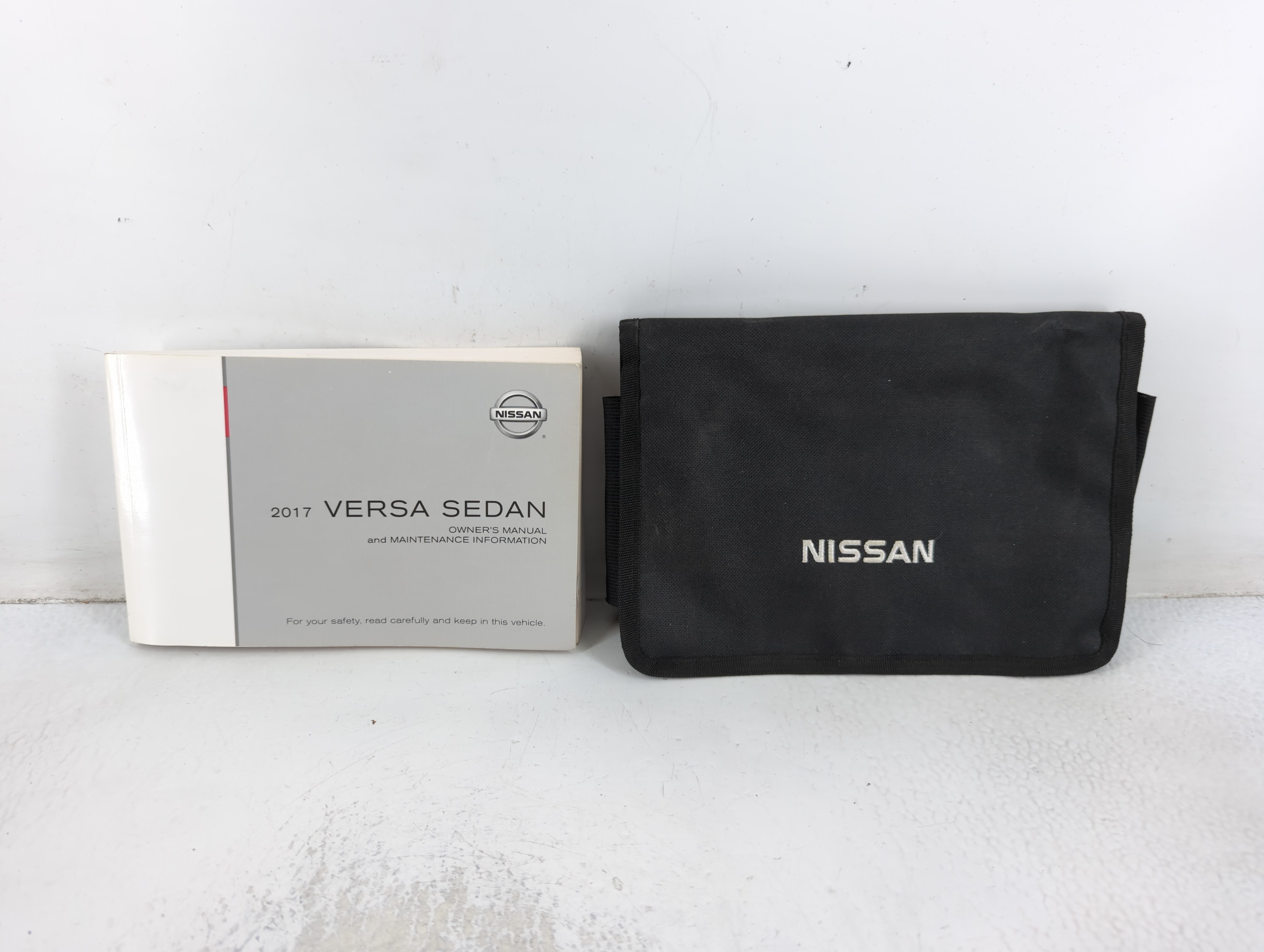 2017 Nissan Versa Owners Manual Book Guide 691188 - Oemusedautoparts1.com