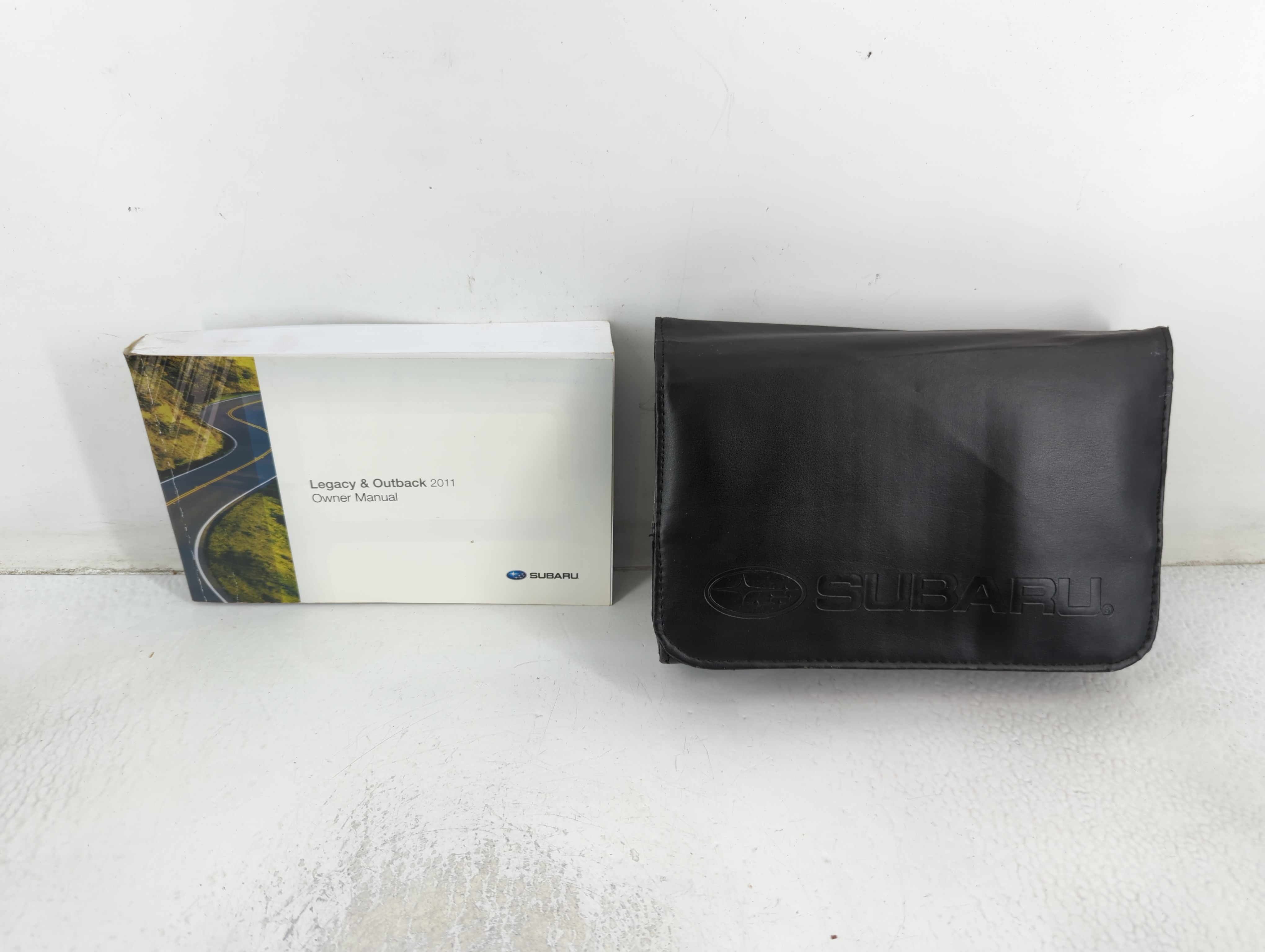 2011 Subaru Legacy Owners Manual Book Guide 691269 - Oemusedautoparts1.com