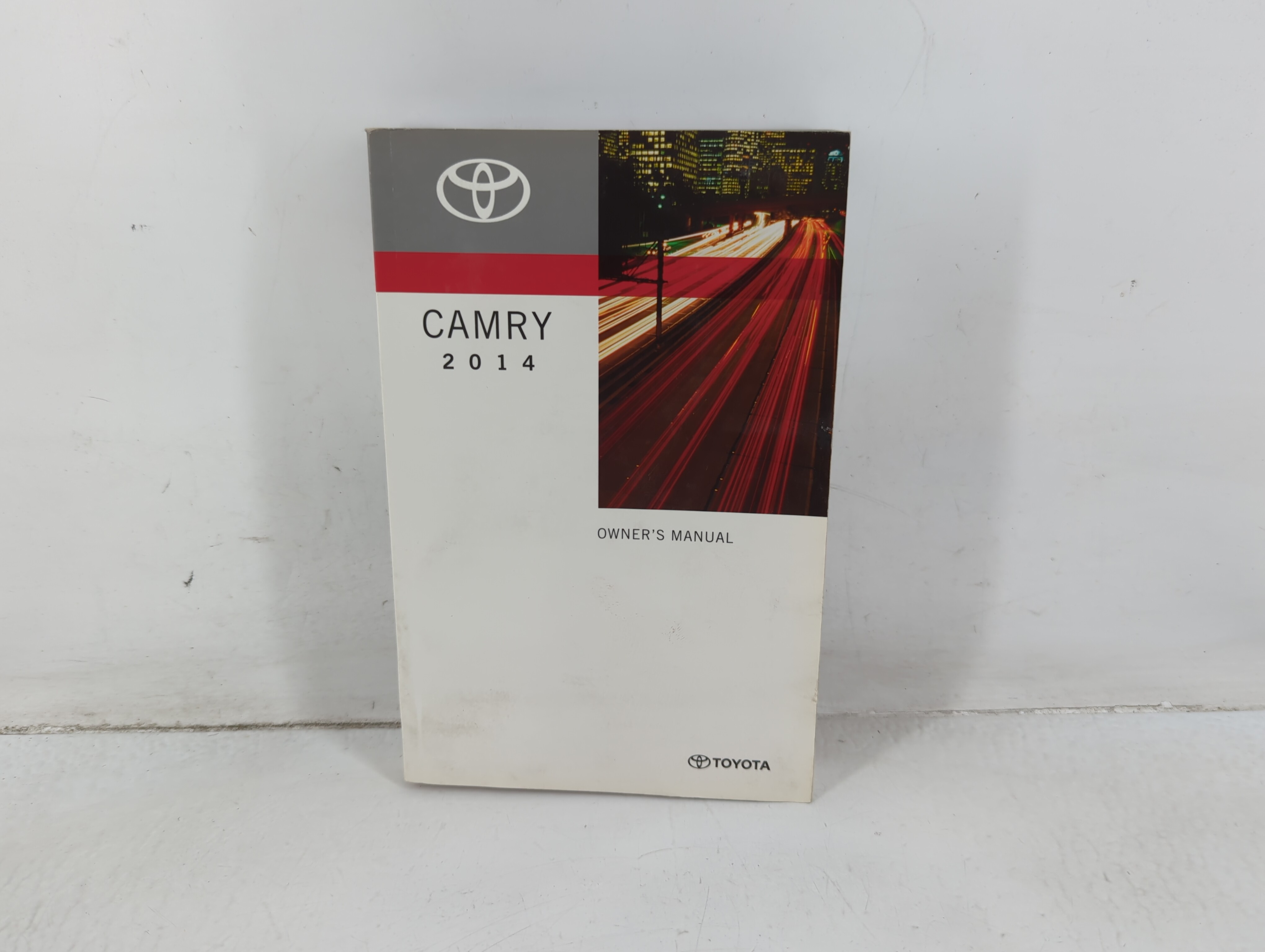 Picture of 2014 Toyota Camry Owners Manual Book Guide 691299