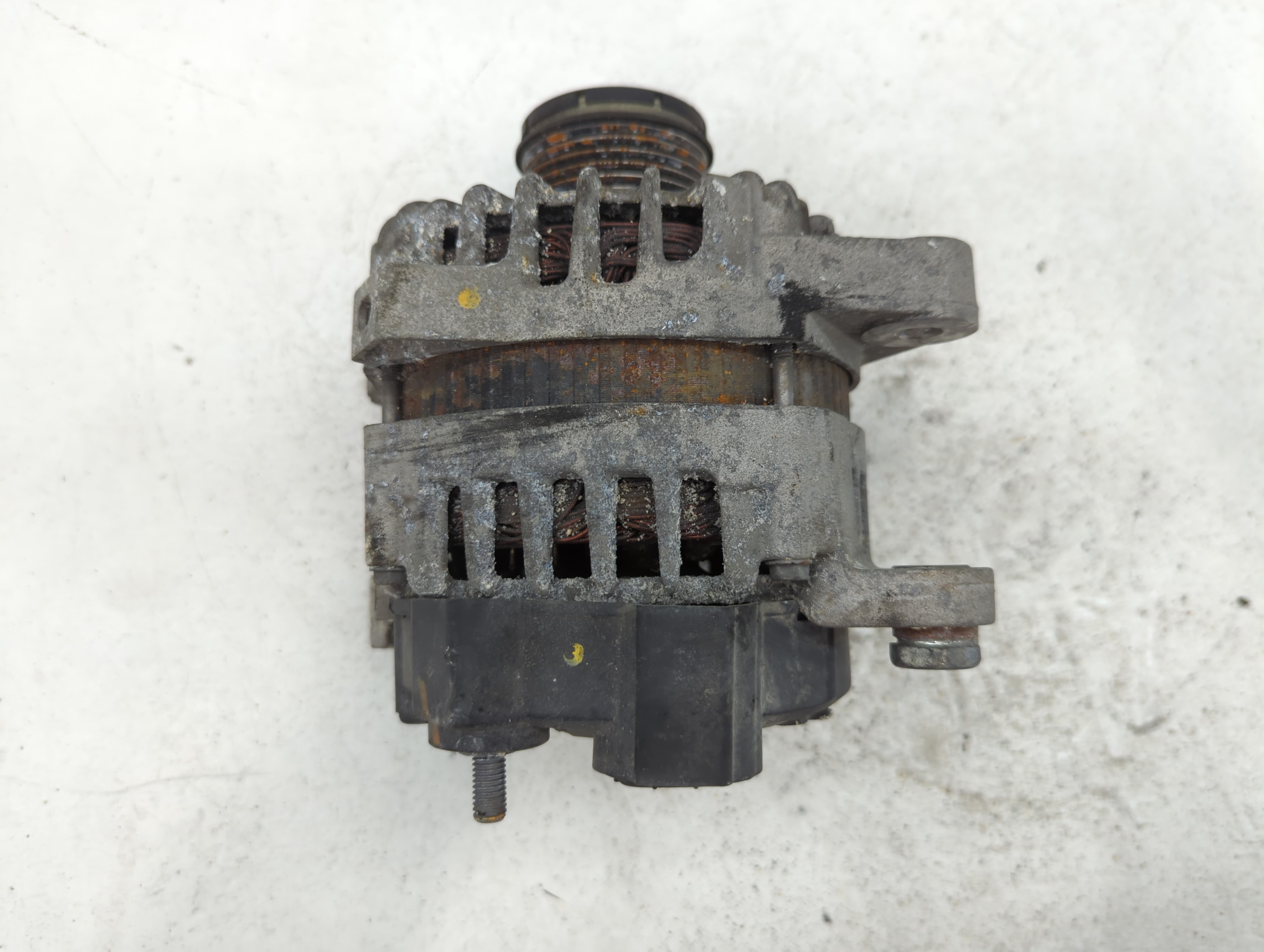 Picture of 2014-2015 Kia Optima Alternator Generator Charging Assembly Engine Oem 691516