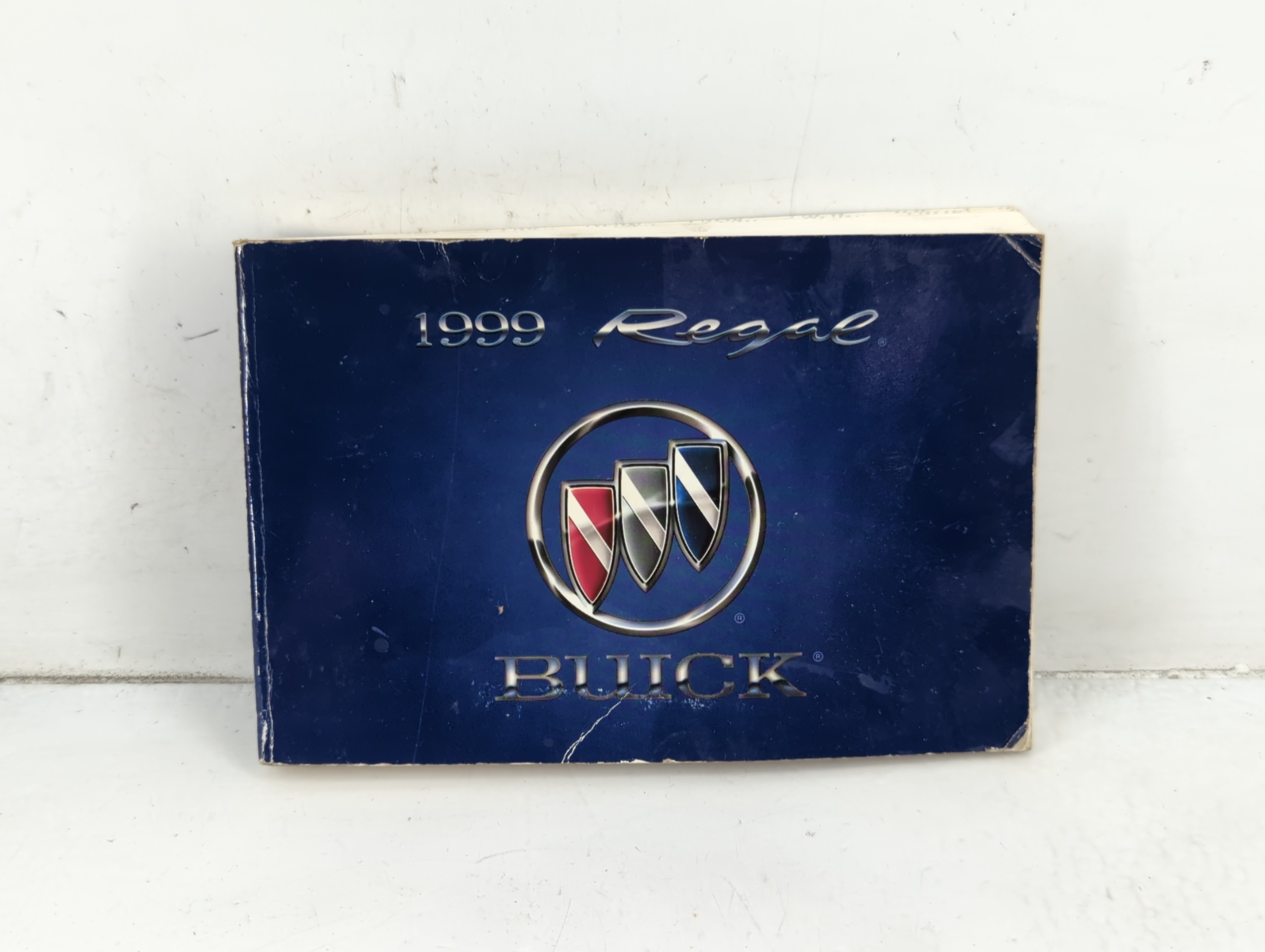 2001 Buick Regal Owners Manual Book Guide 691702 - Oemusedautoparts1.com