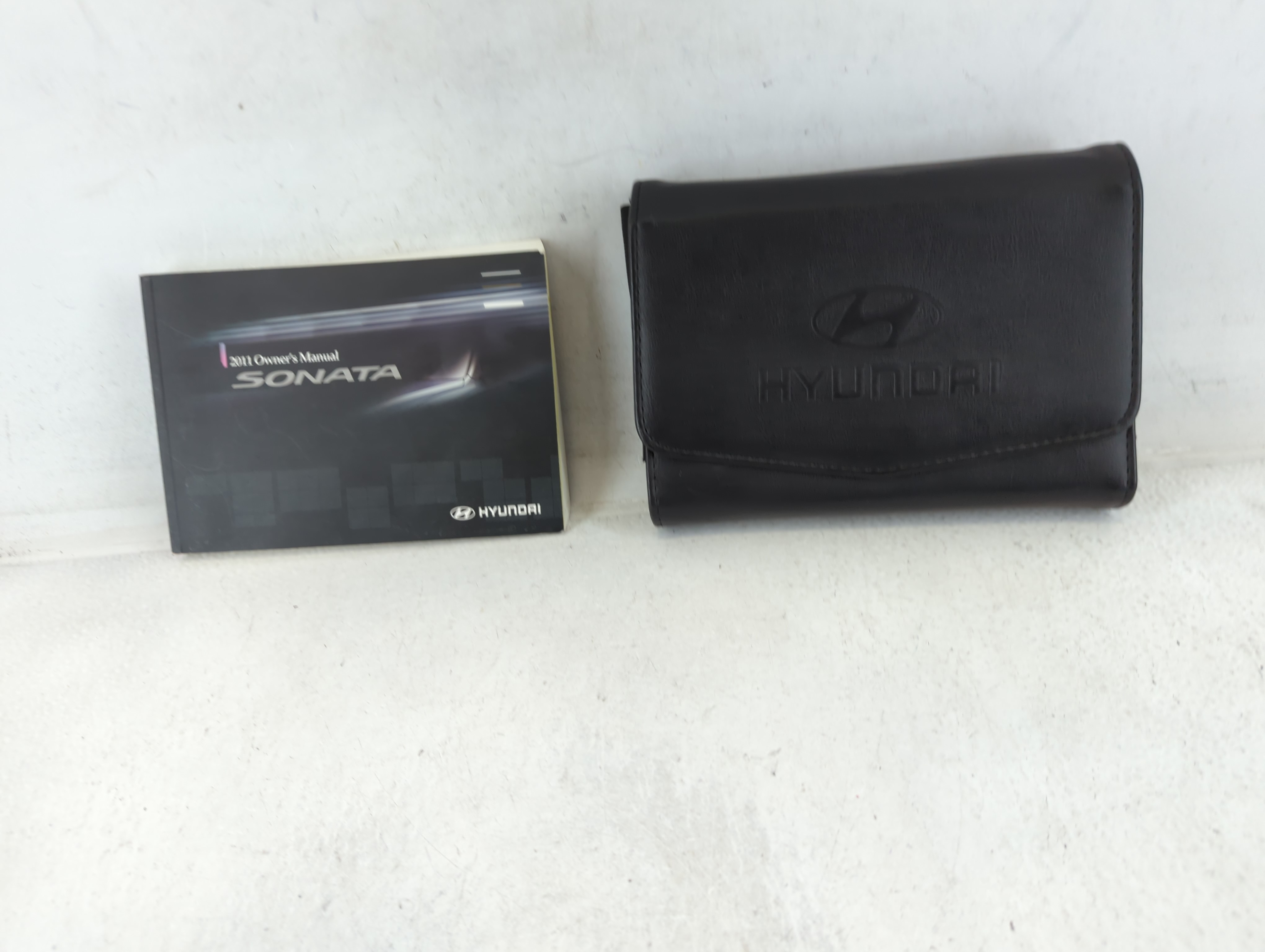 2011 Hyundai Sonata Owners Manual Book Guide 691744 - Oemusedautoparts1.com