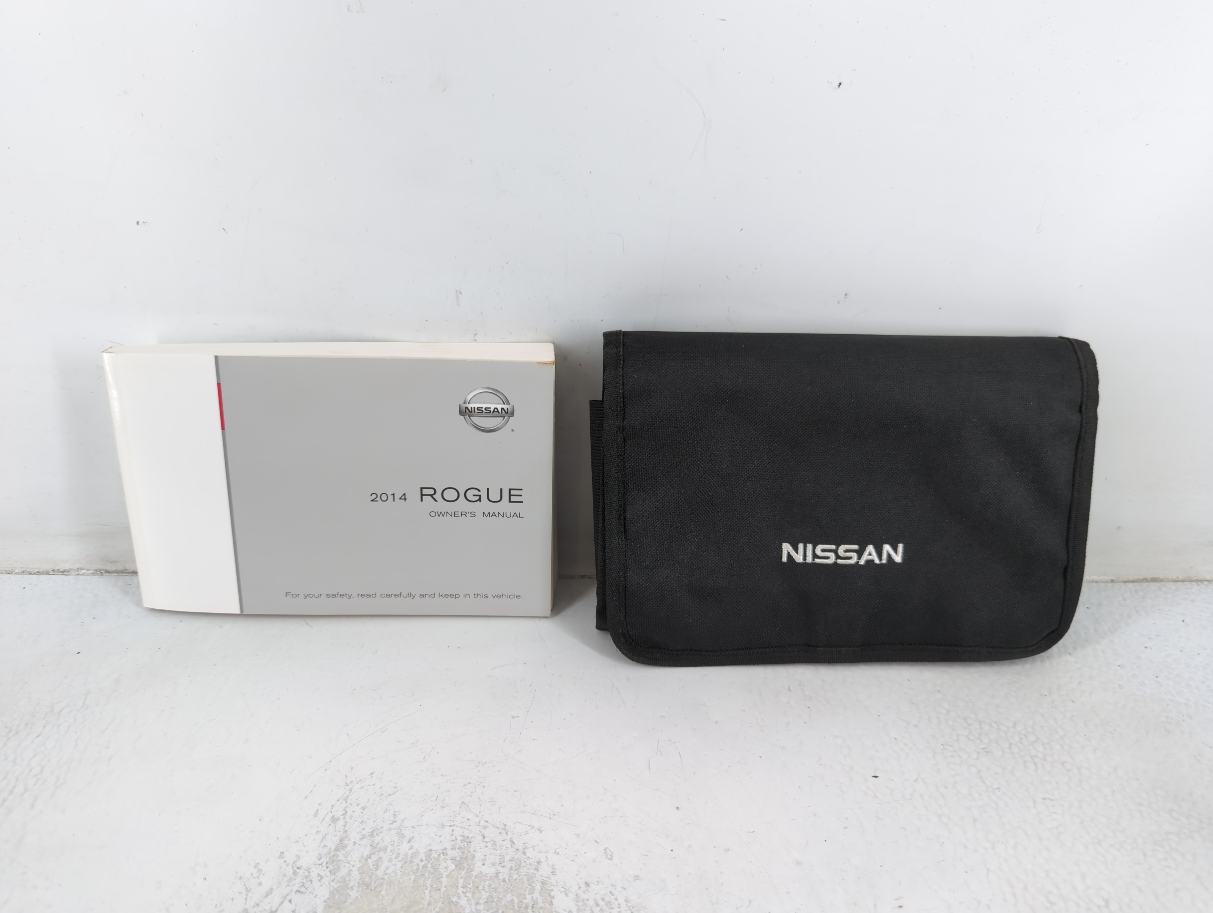 2014 Nissan Rogue Owners Manual Book Guide 691789 - Oemusedautoparts1.com