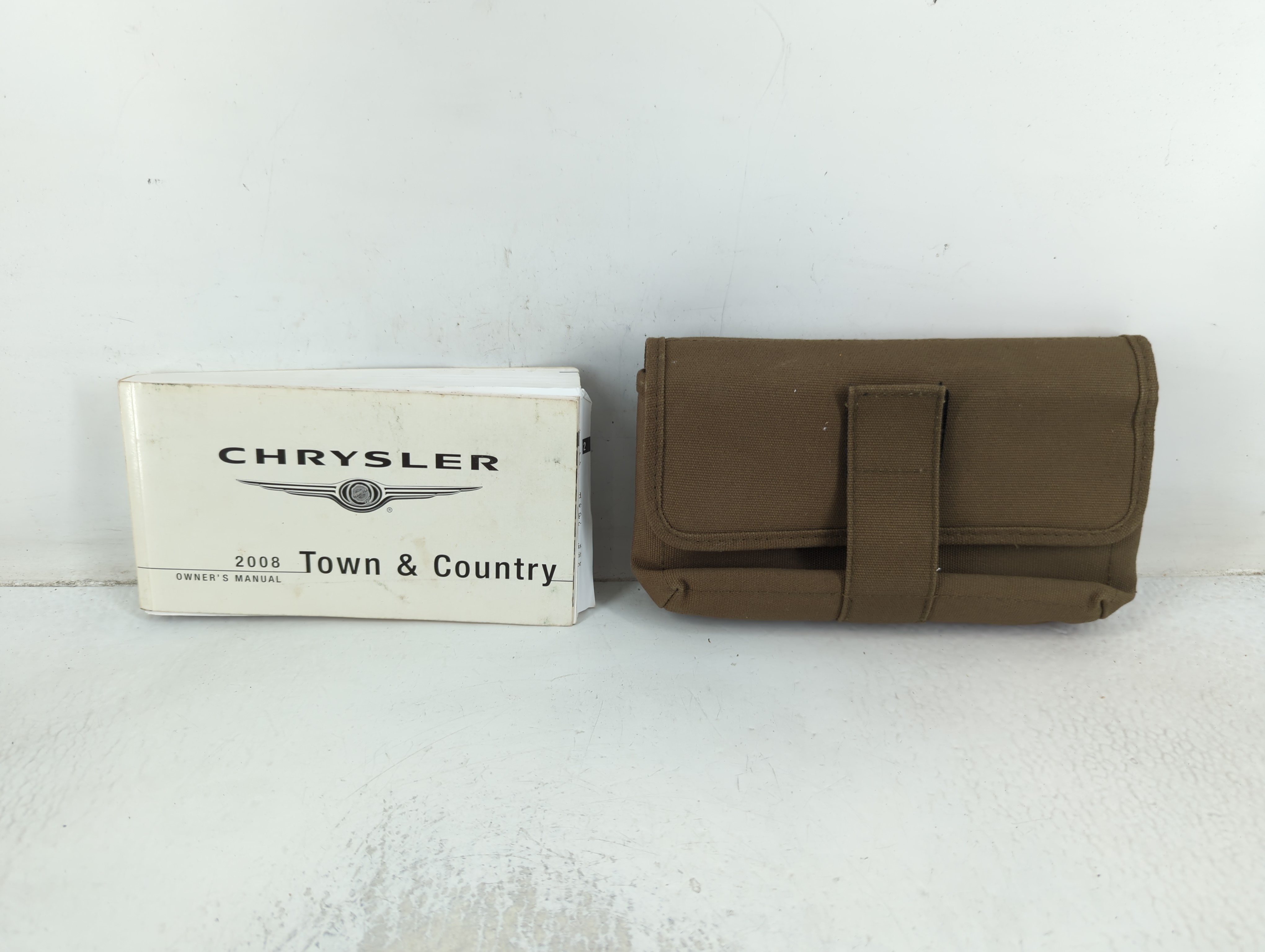2008 Chrysler Town & Country Owners Manual Book Guide 691796 - Oemusedautoparts1.com