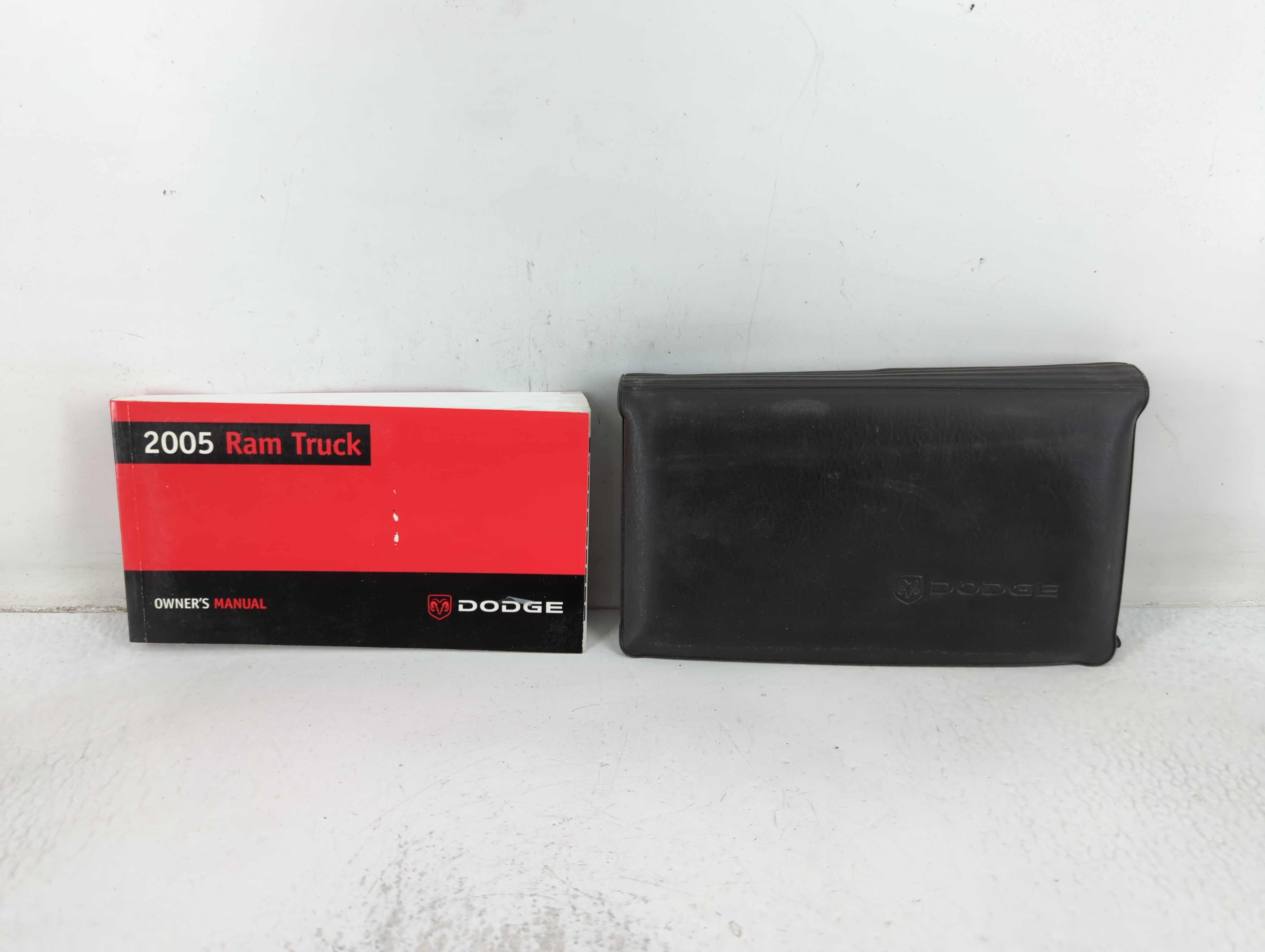 Picture of 2005 Dodge Ram 1500 Owners Manual Book Guide 691813