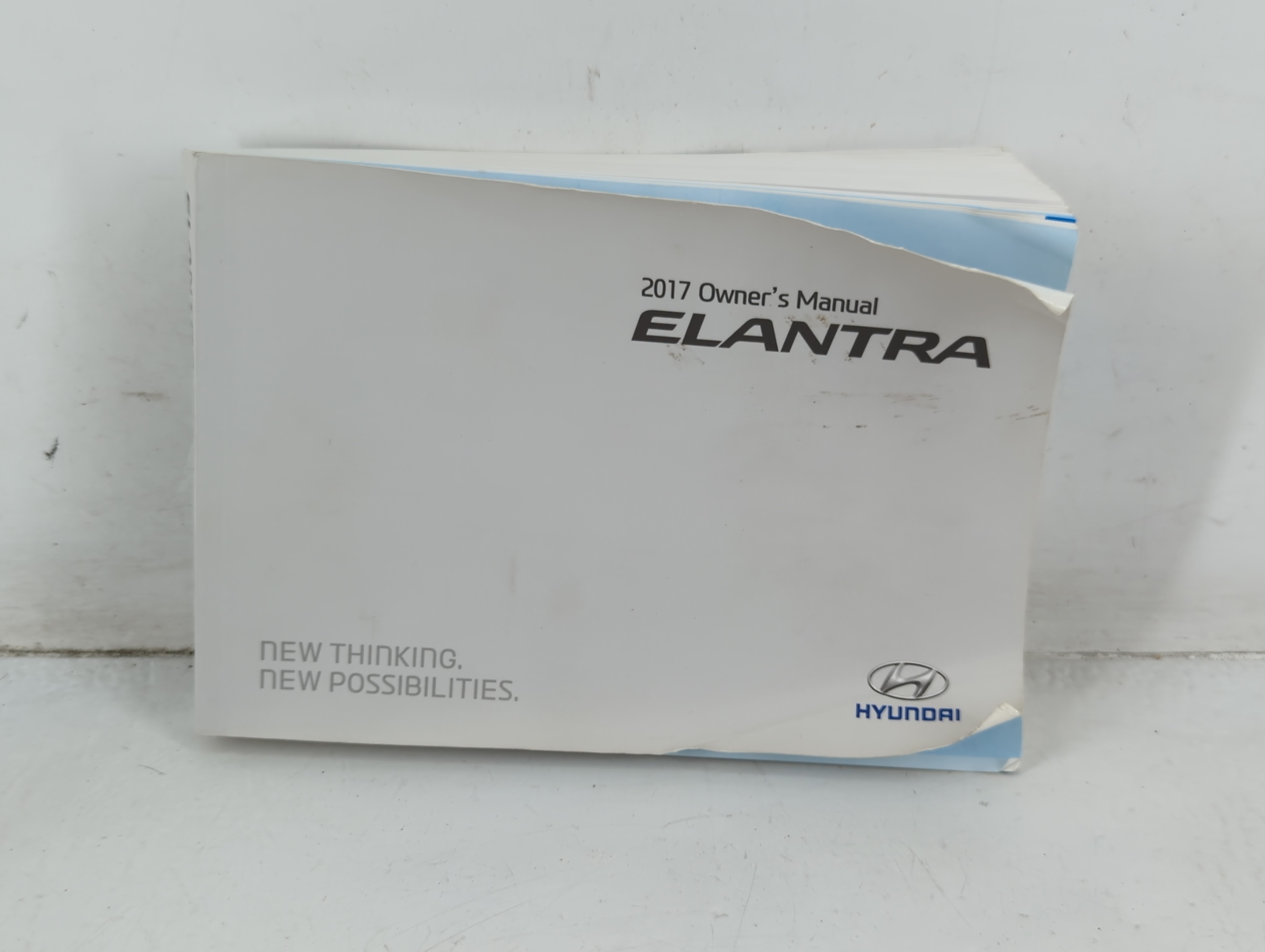 2017 Hyundai Elantra Owners Manual Book Guide 691829 - Oemusedautoparts1.com