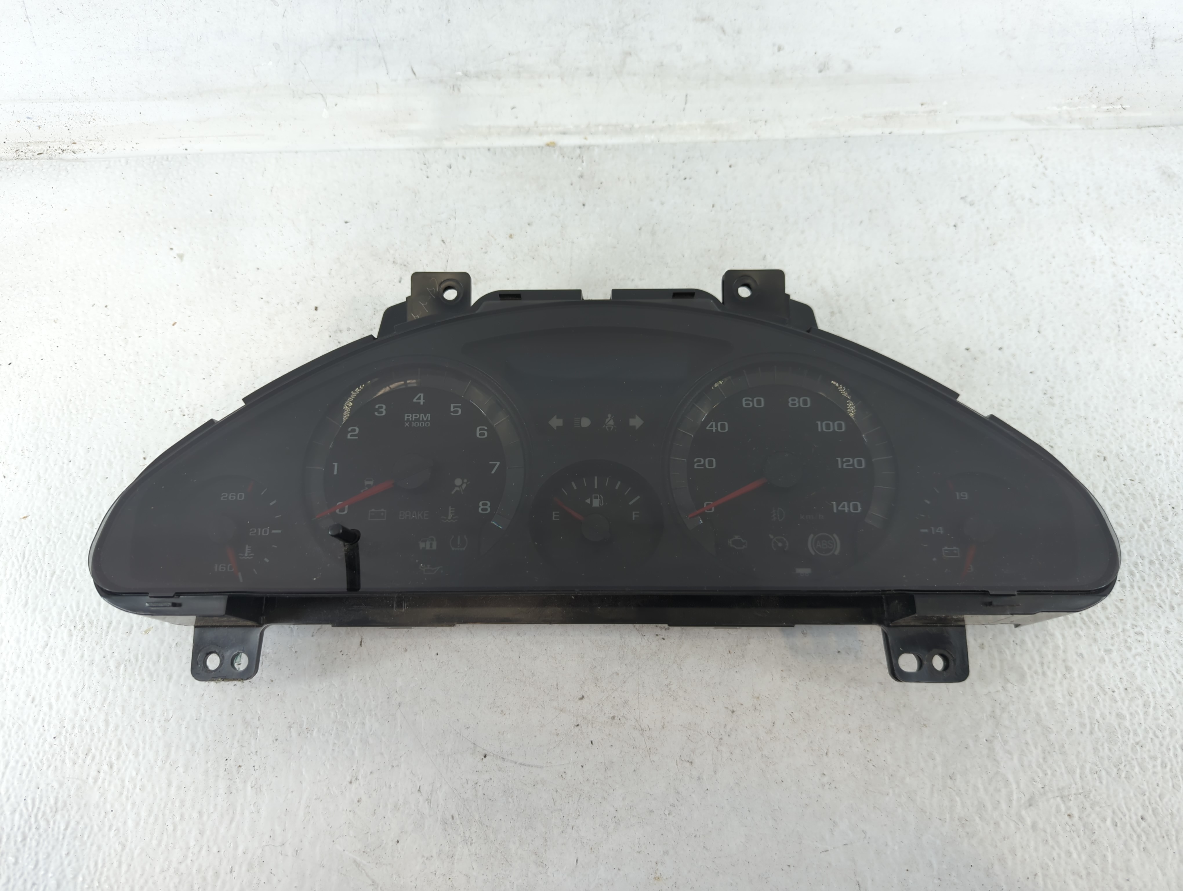 2013 Chevrolet Traverse Speedometer Instrument Cluster Gauges 692105 - Oemusedautoparts1.com