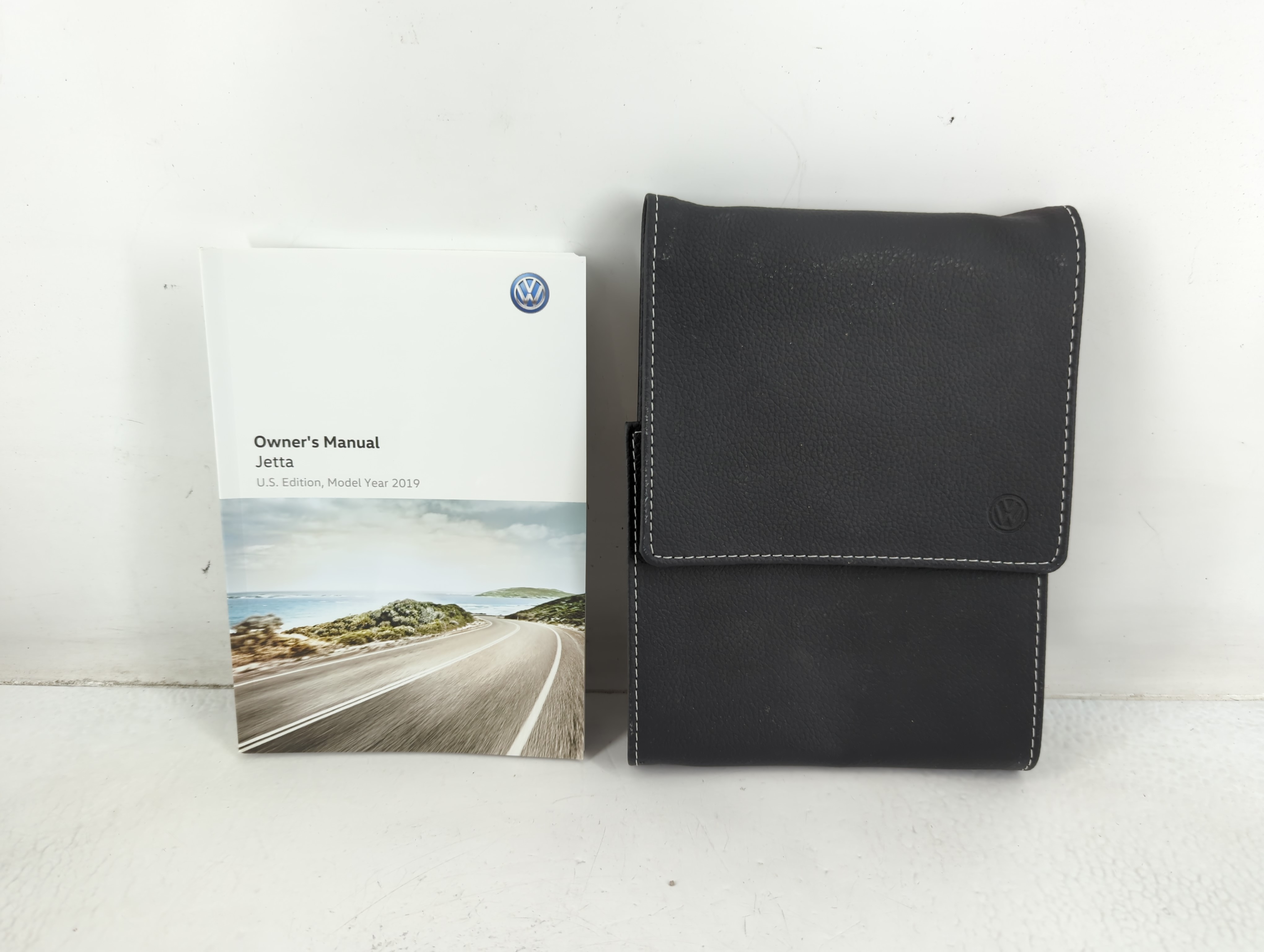 Picture of 2019 Volkswagen Jetta Owners Manual Book Guide 692203
