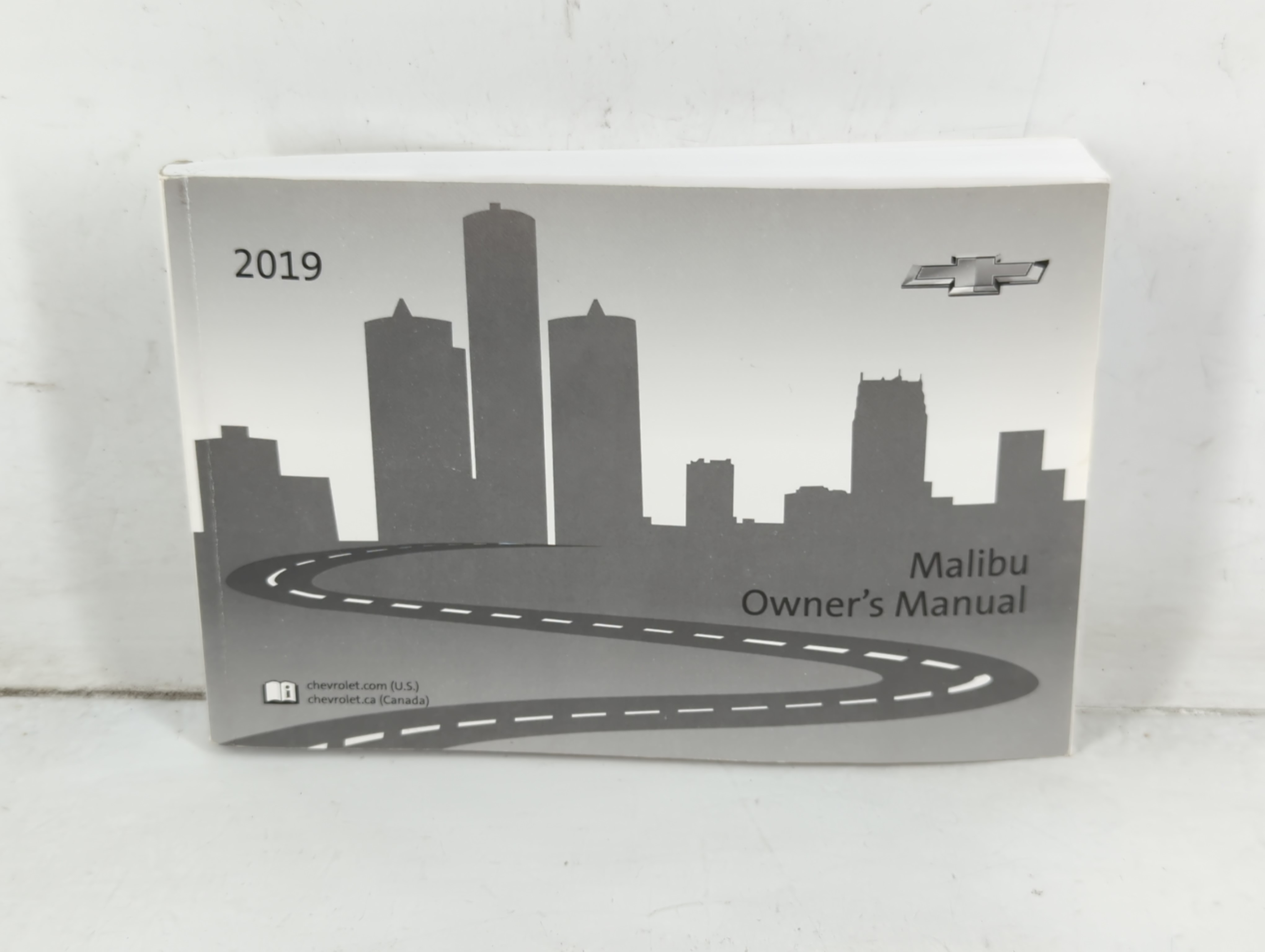 2019 Chevrolet Malibu Owners Manual Book Guide 692210 - Oemusedautoparts1.com