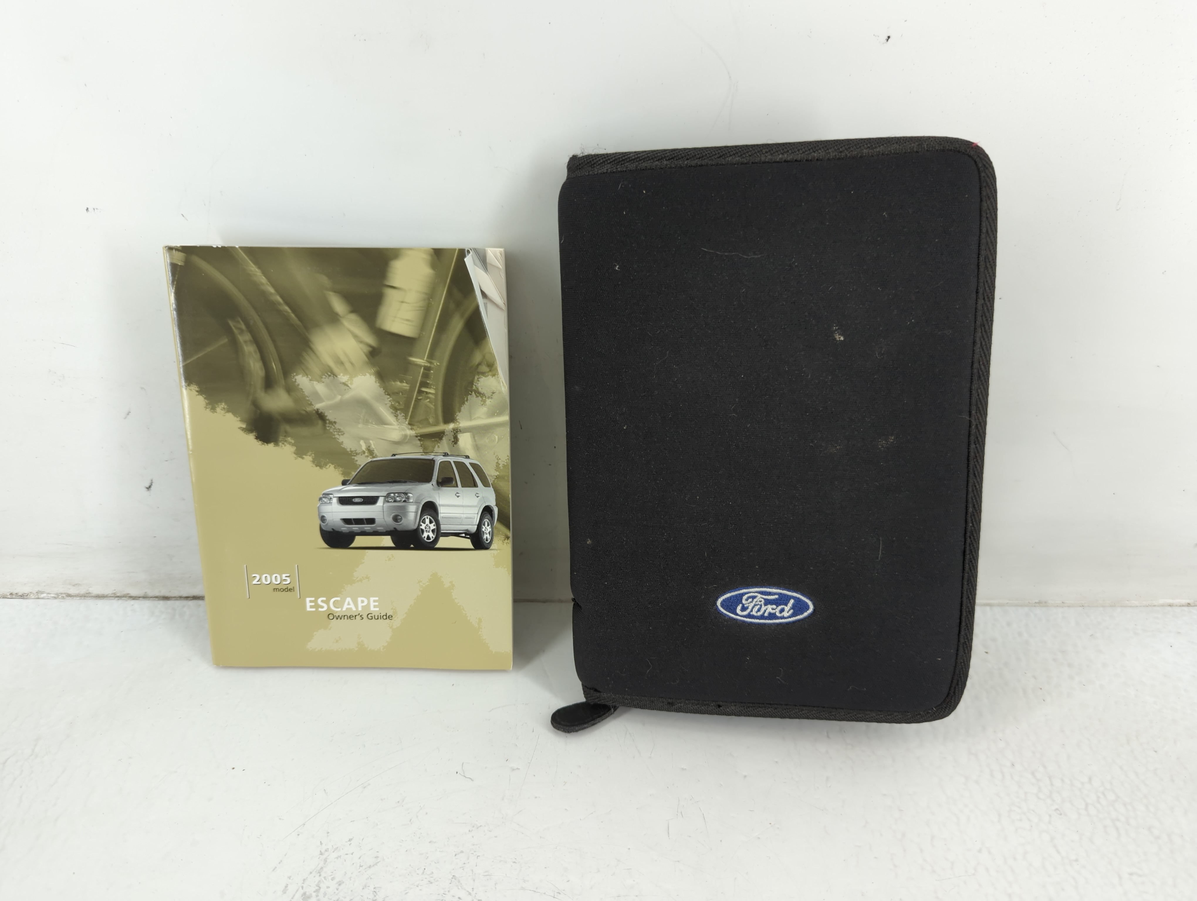 2005 Ford Escape Owners Manual Book Guide 692244 - Oemusedautoparts1.com