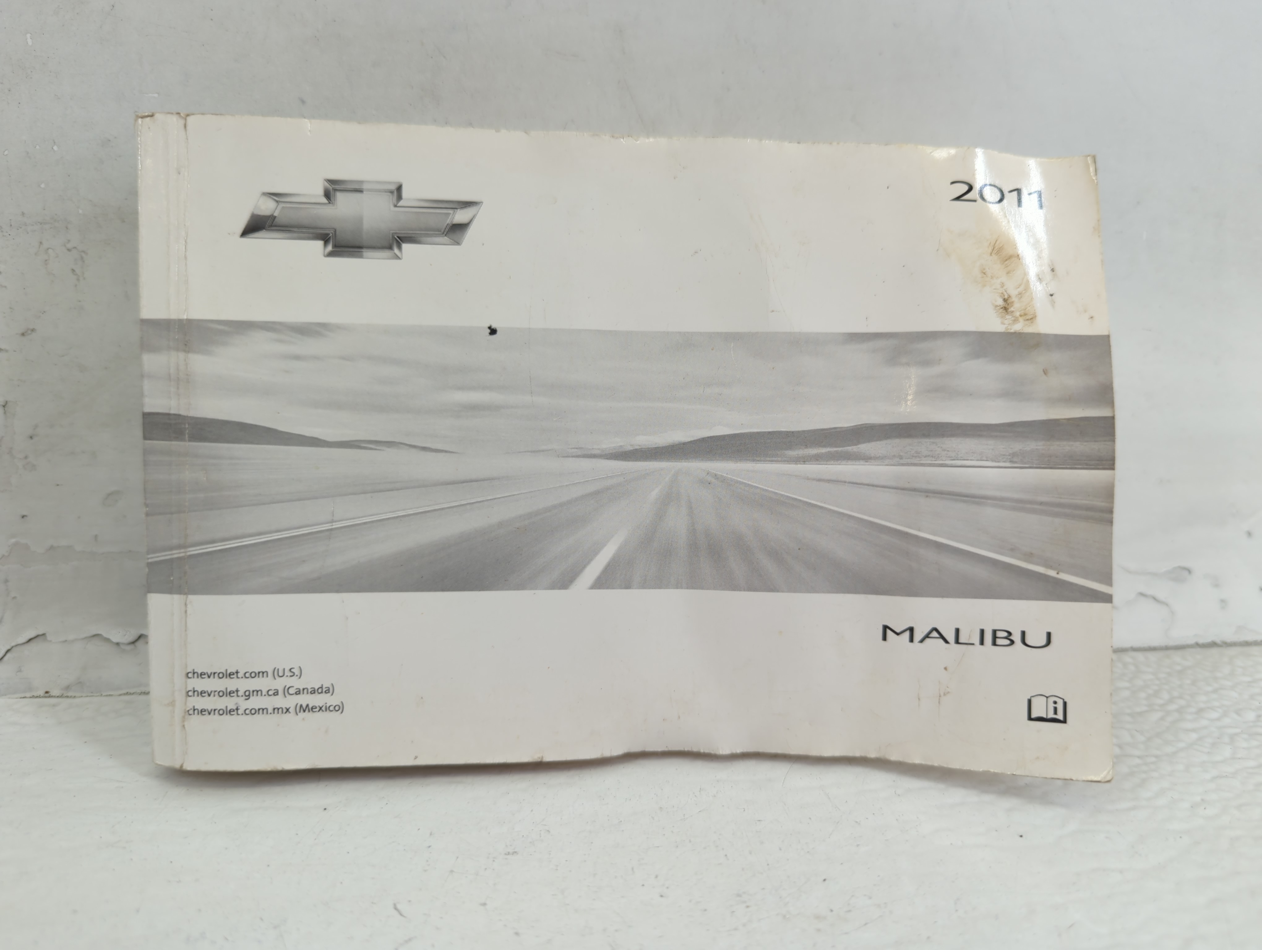 2011 Chevrolet Malibu Owners Manual Book Guide 692280 - Oemusedautoparts1.com